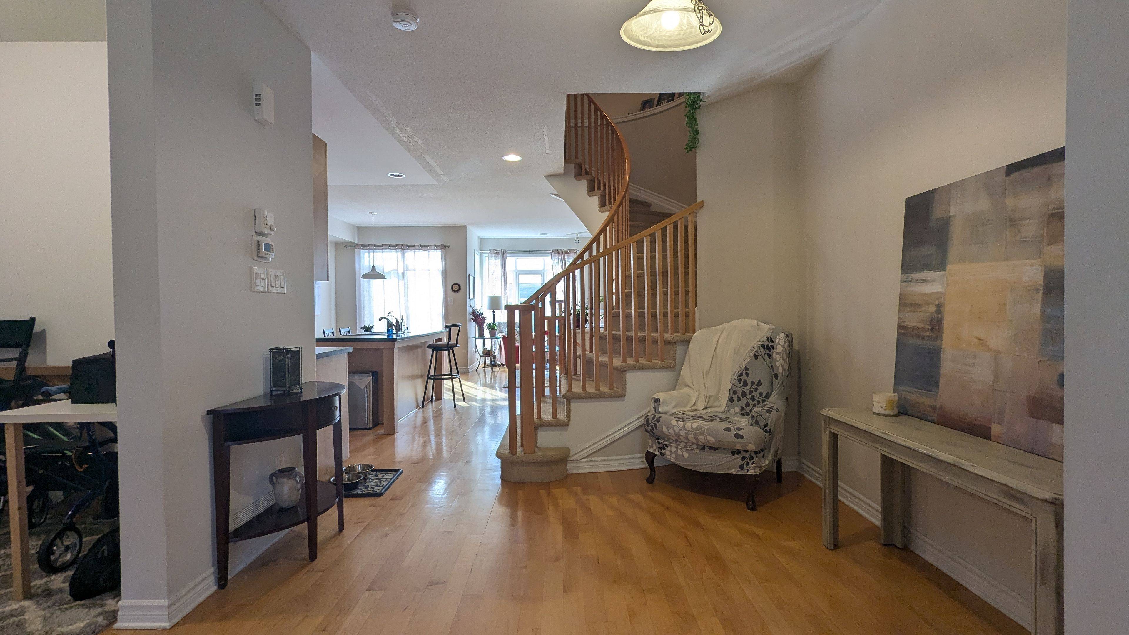 Kanata, ON K2T 0A5,564 Remnor AVE