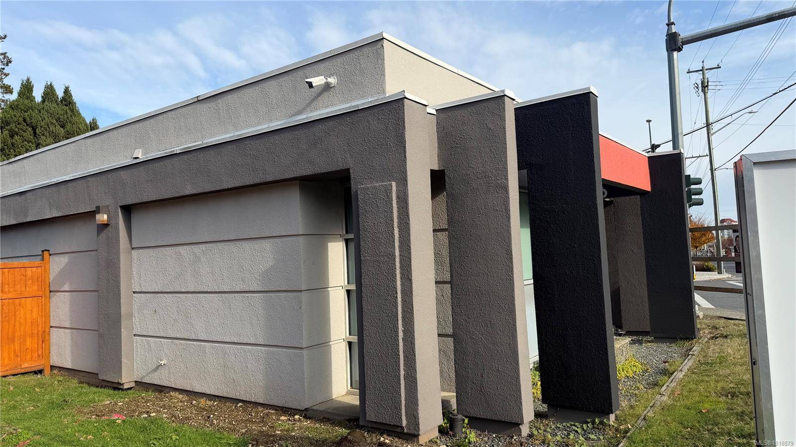 Nanaimo, BC V9R 3B6,704 Fitzwilliam St