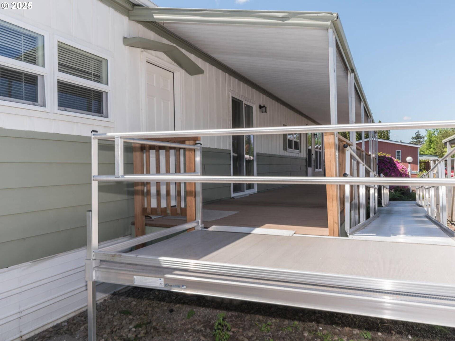 Gresham, OR 97030,21016 SE STARK ST #69