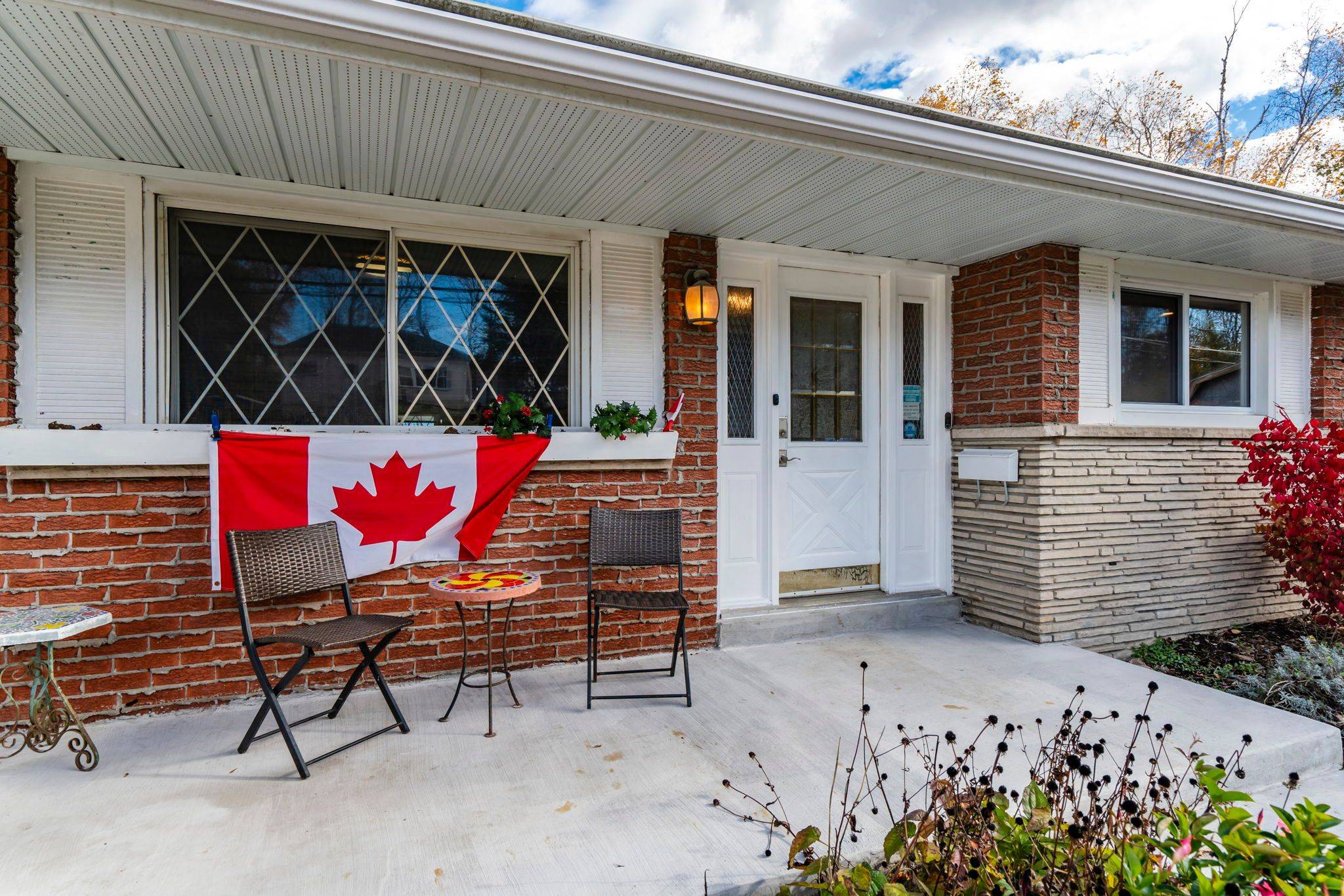 Midland, ON L4R 2S7,635 William ST