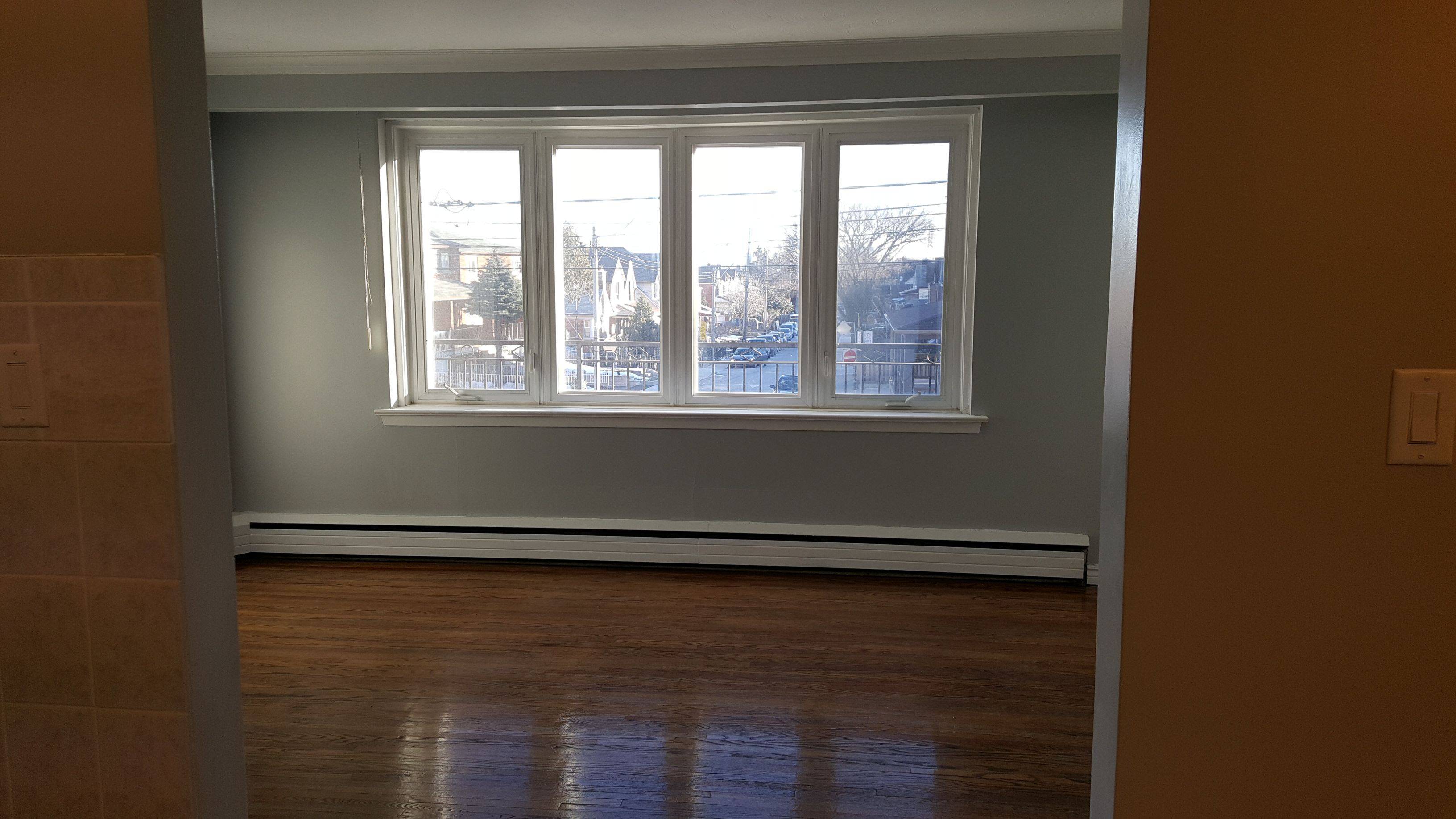 Toronto W03, ON M6H 2G9,1268 Davenport RD