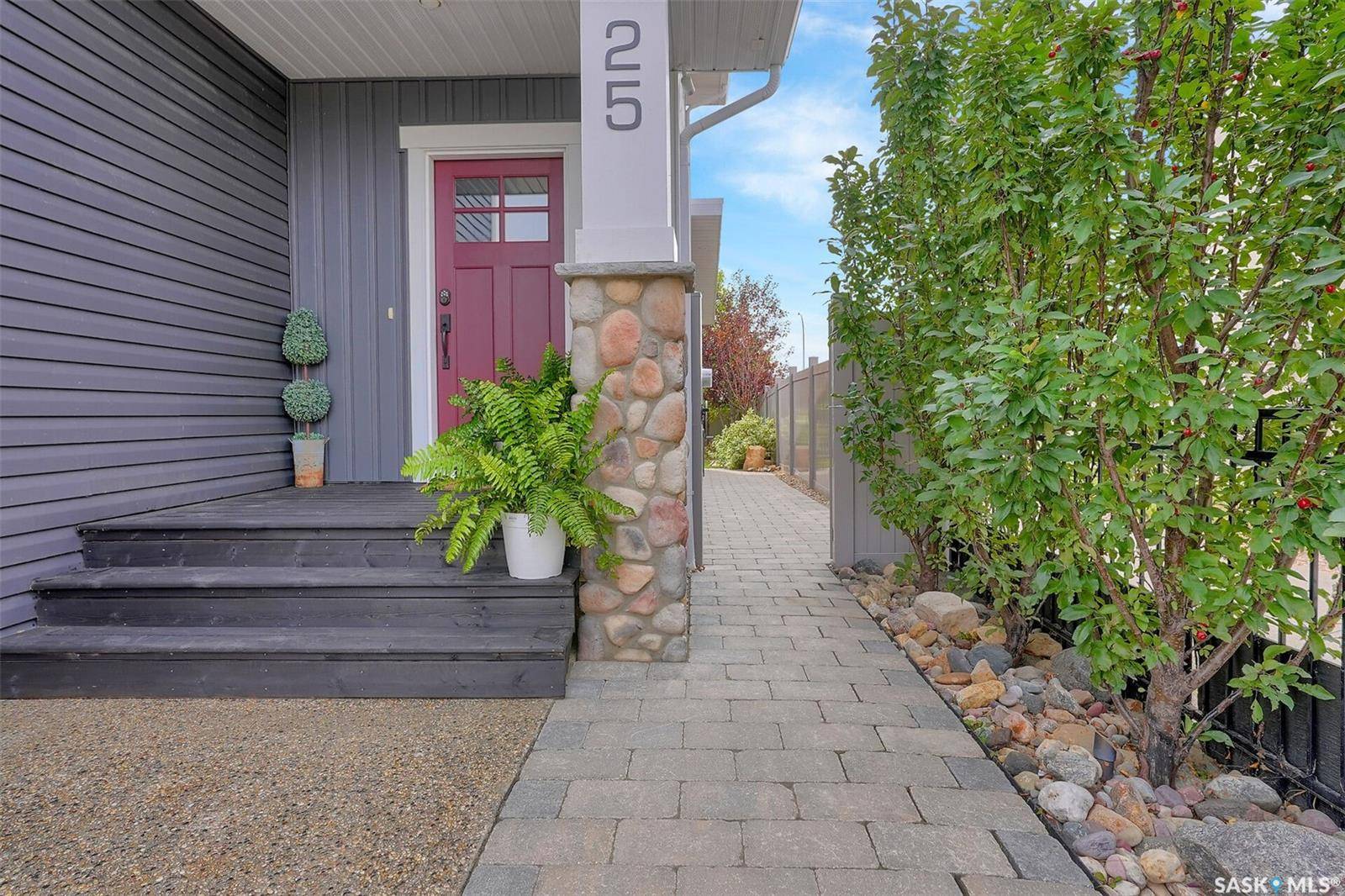 Pilot Butte, SK S0G 3Z0,25 Hudson DRIVE