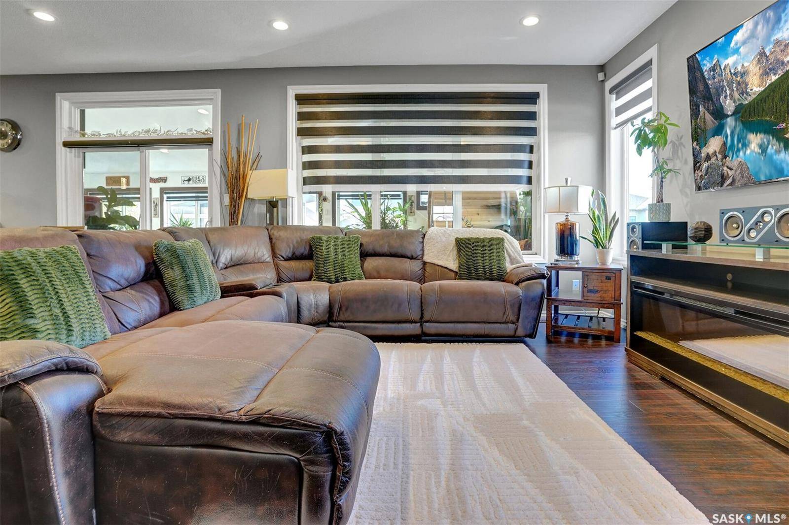 Pilot Butte, SK S0G 3Z0,25 Hudson DRIVE