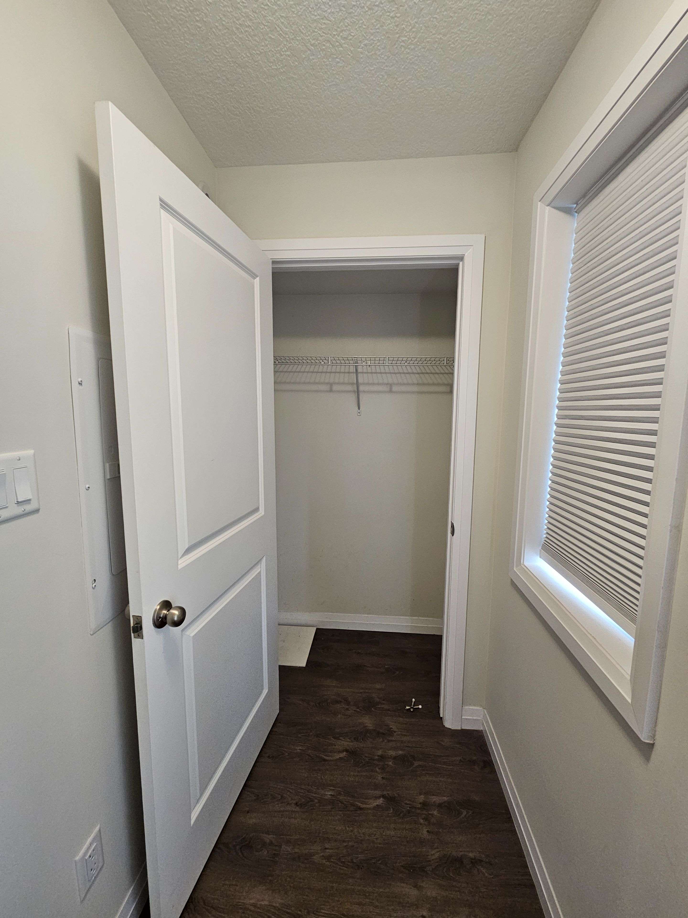 Kitchener, ON N2A 0L1,24 Morrison RD #C3