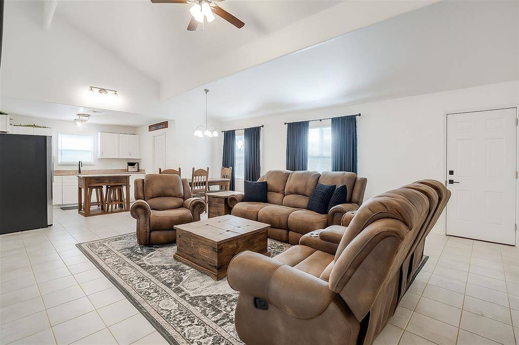 Rio Vista, TX 76093,408 Whitney Court