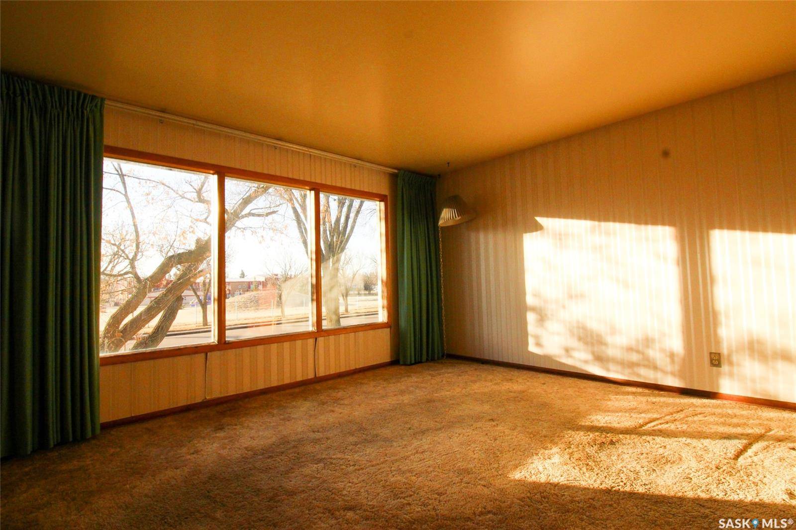 Shaunavon, SK S0N 2M0,175 6th AVENUE W