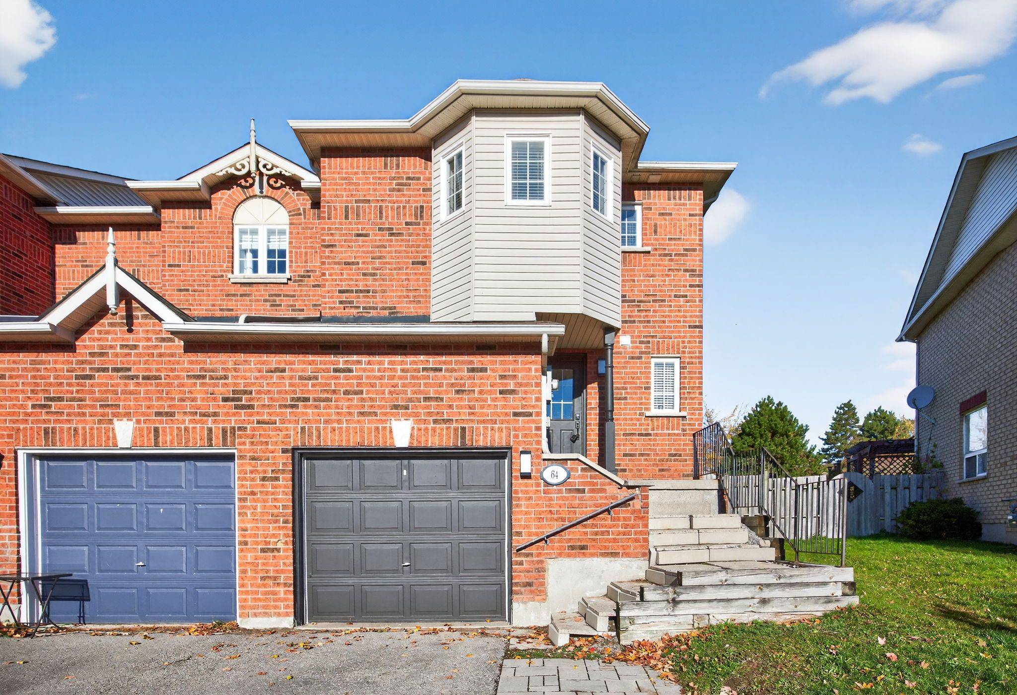 Barrie, ON L4N 8X5,64 Gadwall AVE