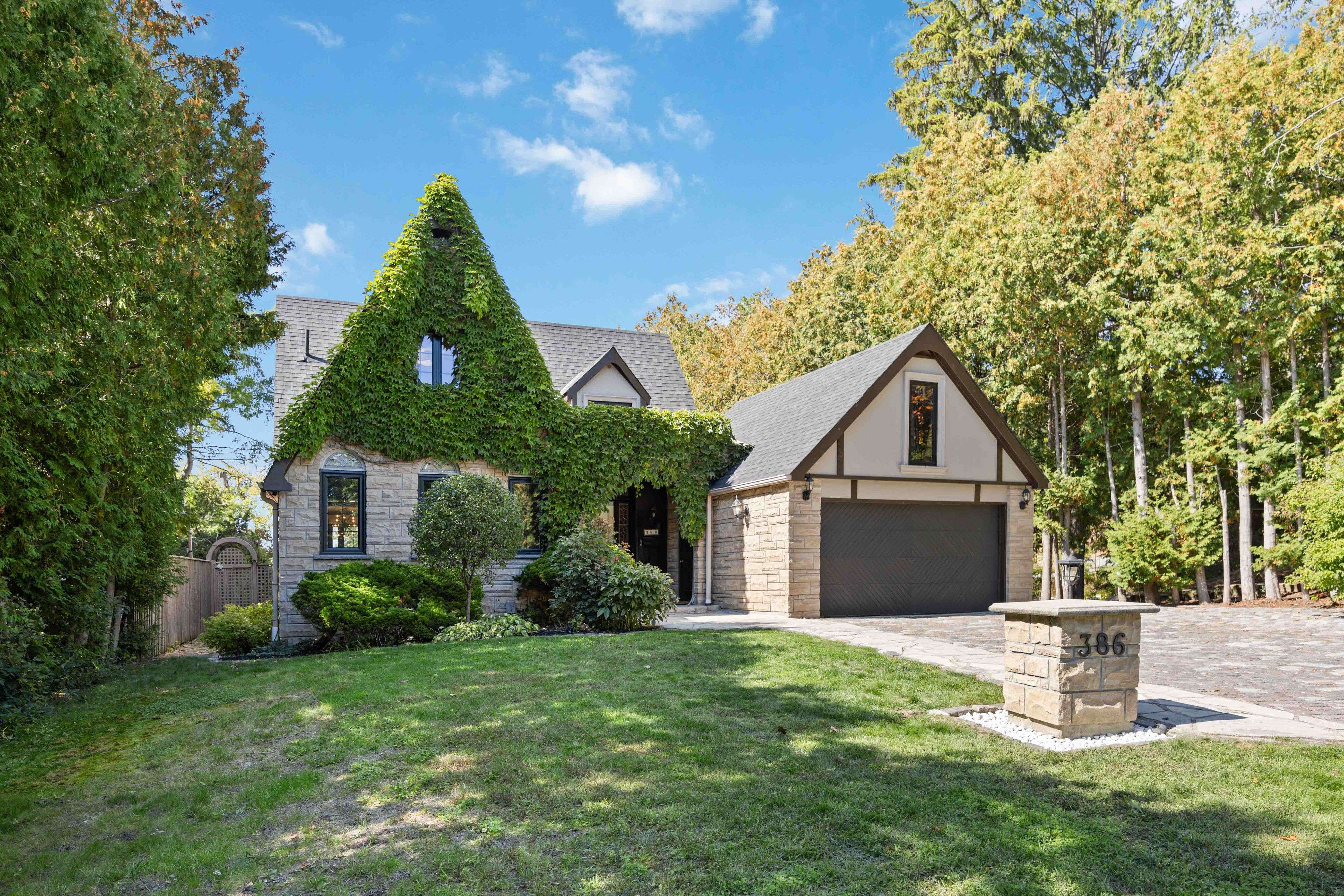 Pickering, ON L1W 2B3,386 Woodgrange AVE