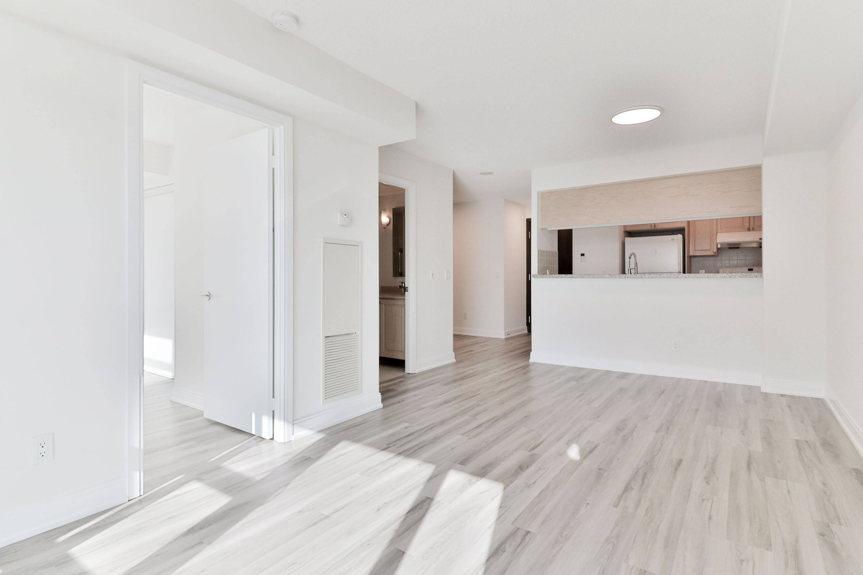 Toronto E05, ON M1T 3W7,238 Bonis AVE #1121