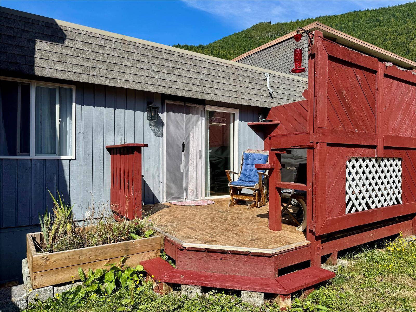 Port Alice, BC V0N 2N0,92 McKay Cres