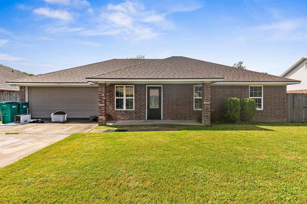 Lacy Lakeview, TX 76705,1005 Hooks Street