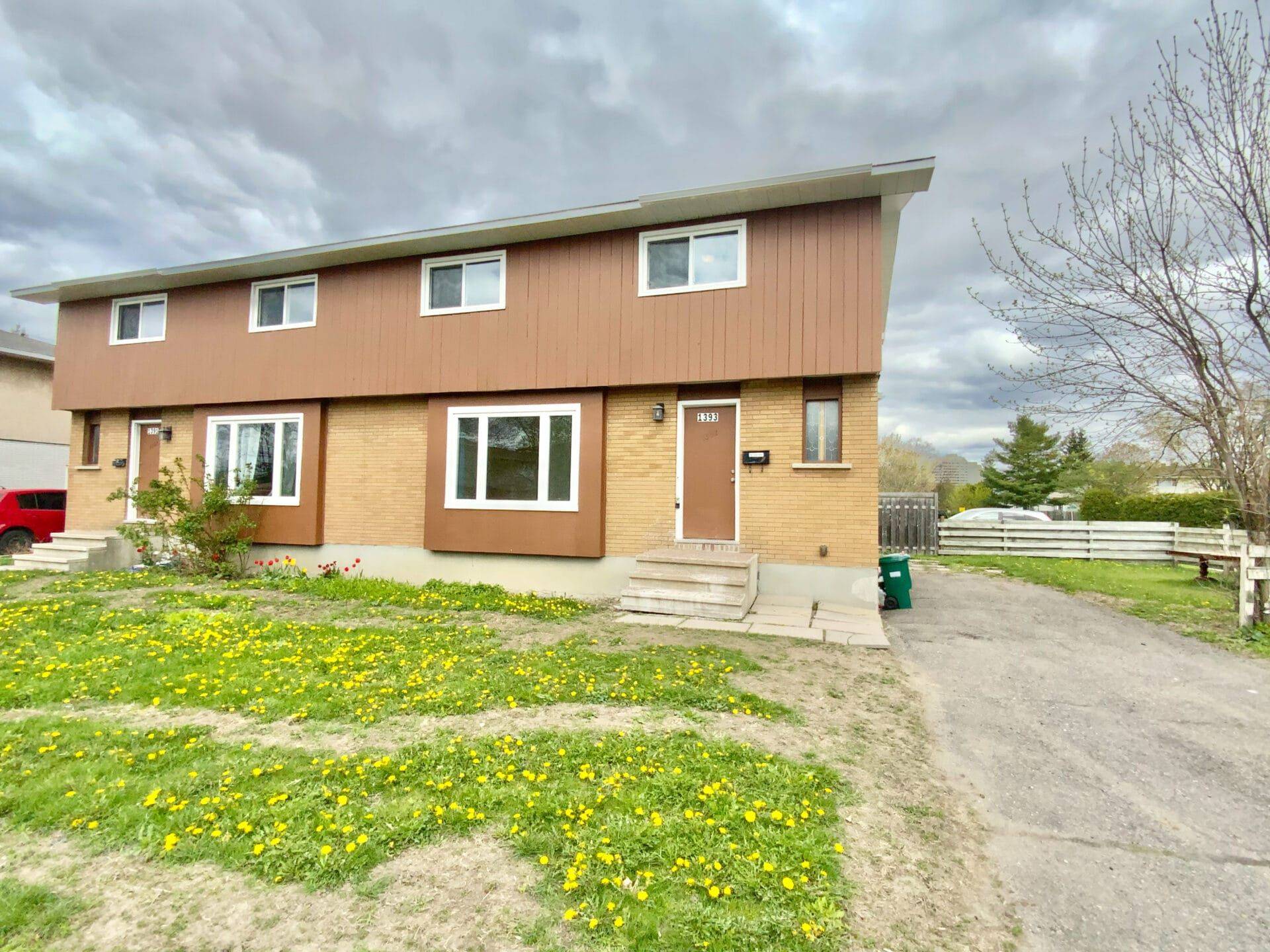 Mooneys Bay - Carleton Heights And Area, ON K2C 1S5,1393 Claymor AVE