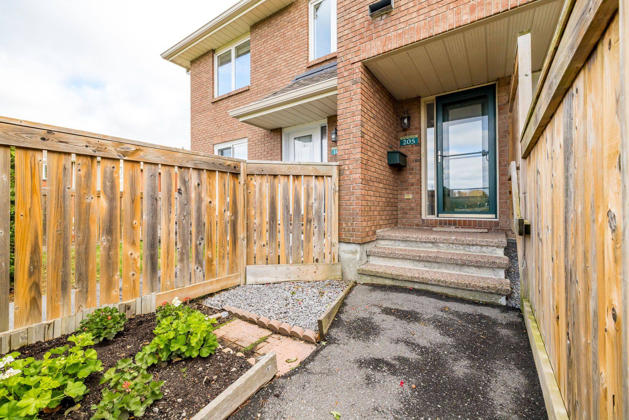Orleans - Cumberland And Area, ON K4A 2G8,1720 Marsala CRES #205