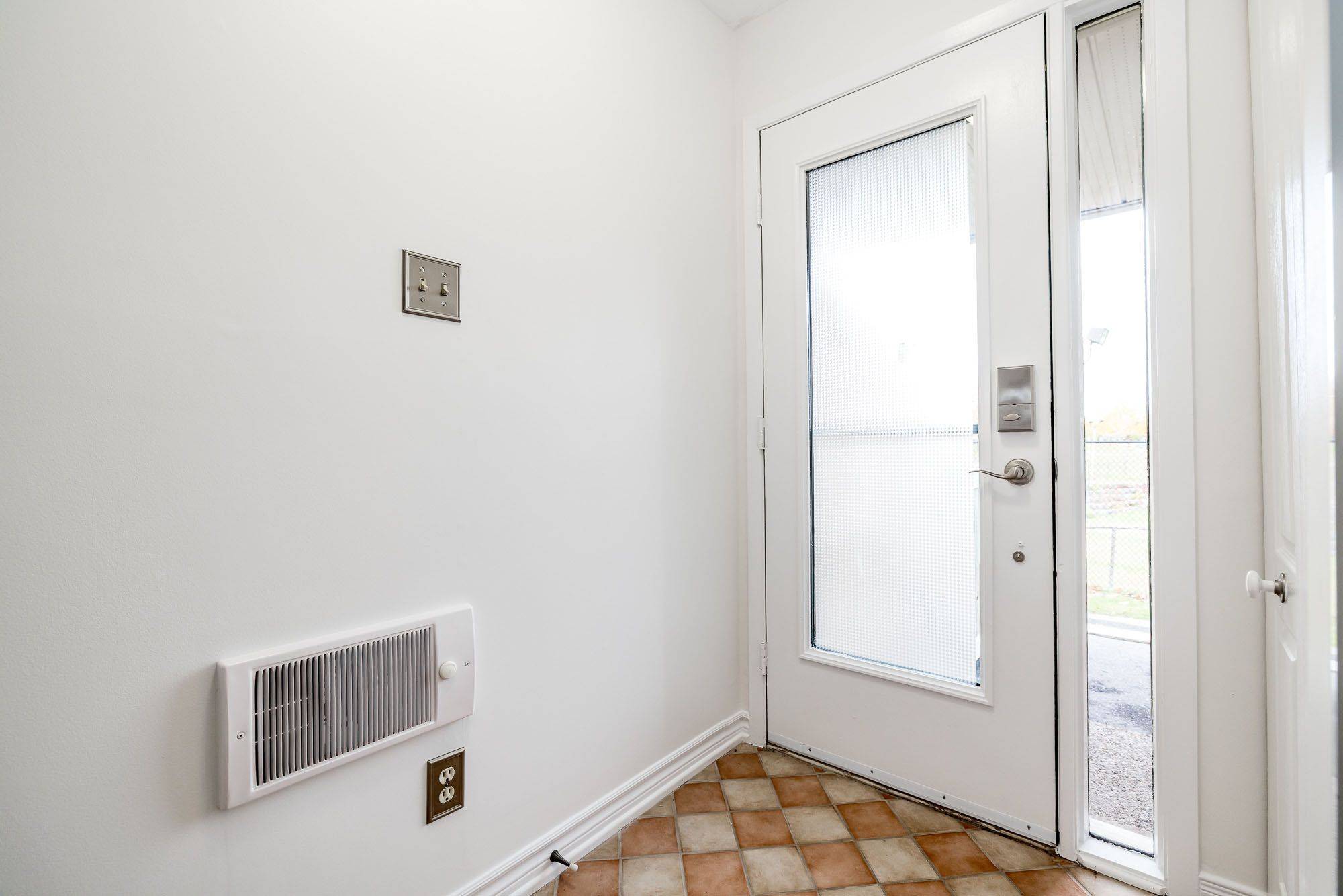 Orleans - Cumberland And Area, ON K4A 2G8,1720 Marsala CRES #205