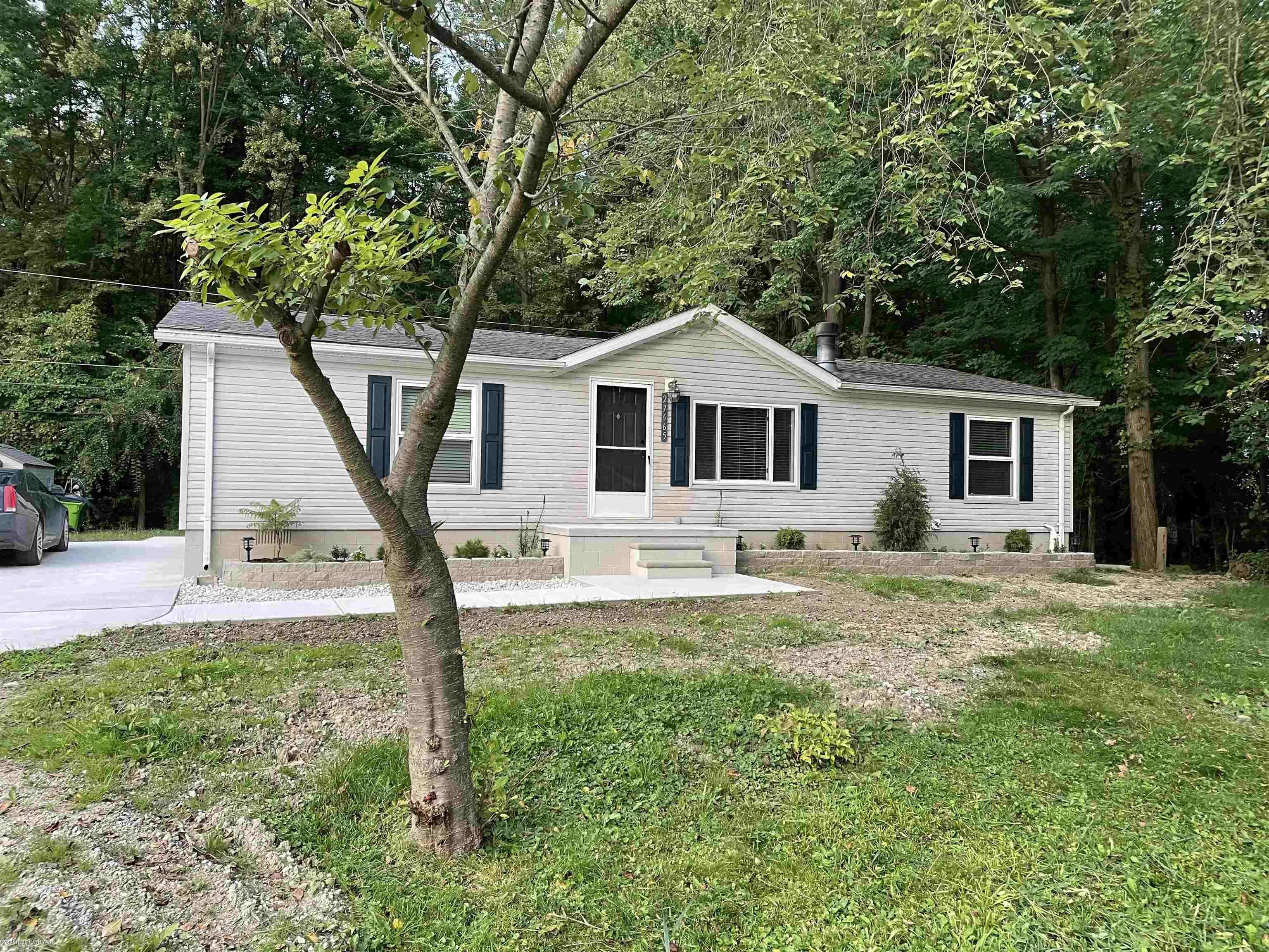 Harrison Twp, MI 48045,27665 Hiller