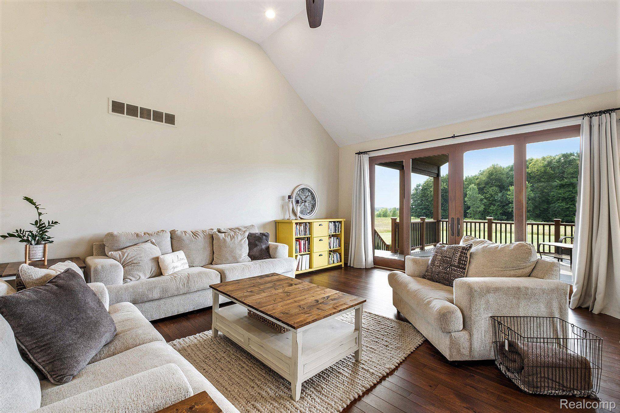 Flushing, MI 48433,2251 NICHOLS RD