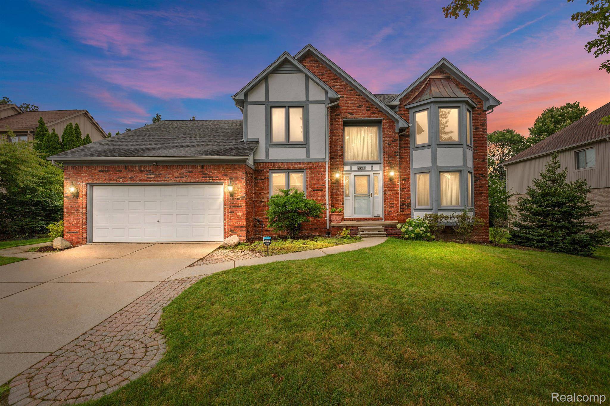 Rochester Hills, MI 48309,2064 Reagan DR