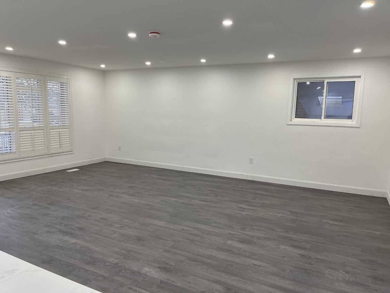 Mississauga, ON L4T 2Y4,7287 Dellaport DR