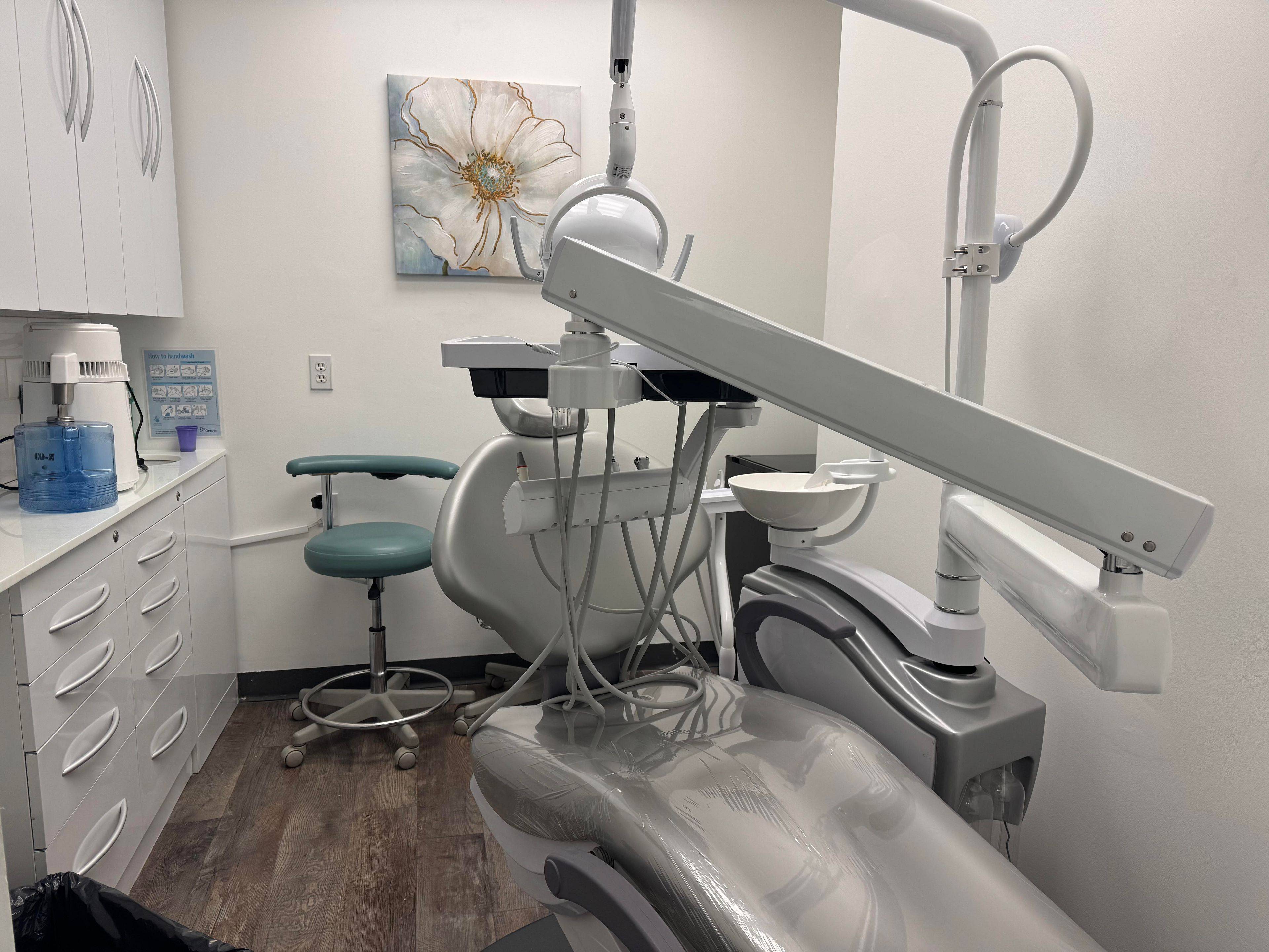 Mississauga, ON L5B 4A2,71 King ST W #Unit 405