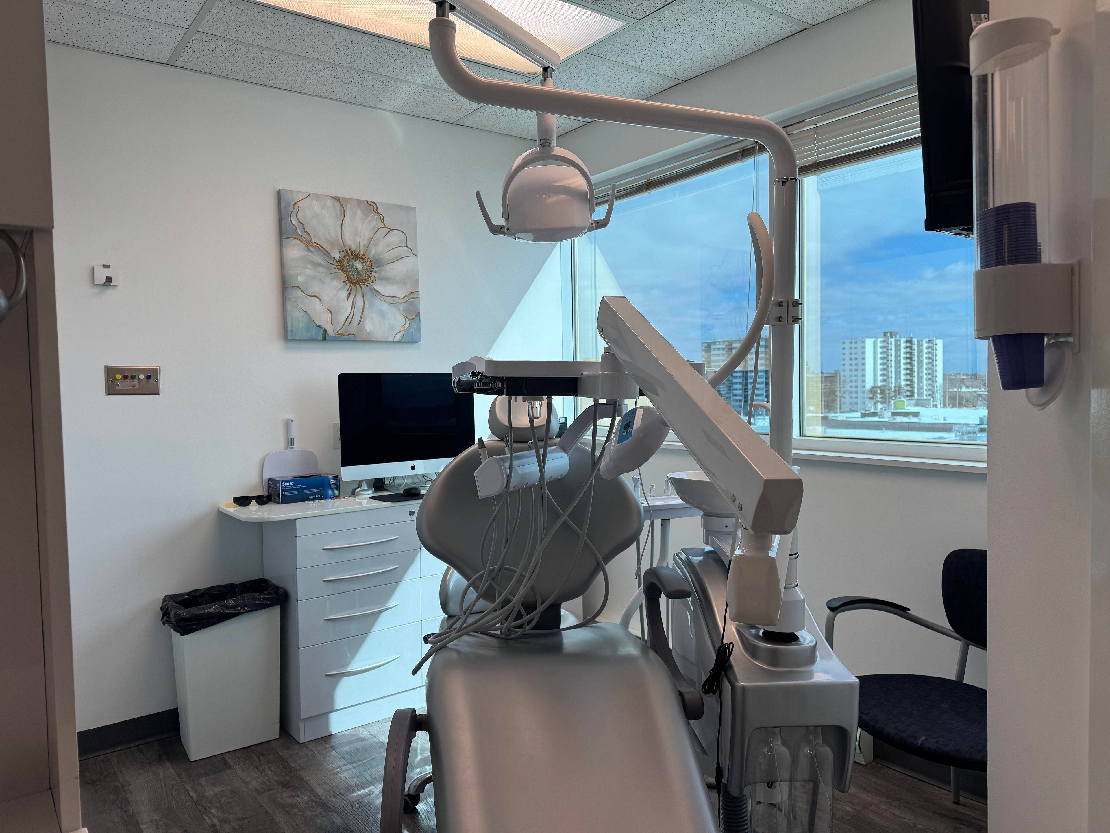 Mississauga, ON L5B 4A2,71 King ST W #Unit 405