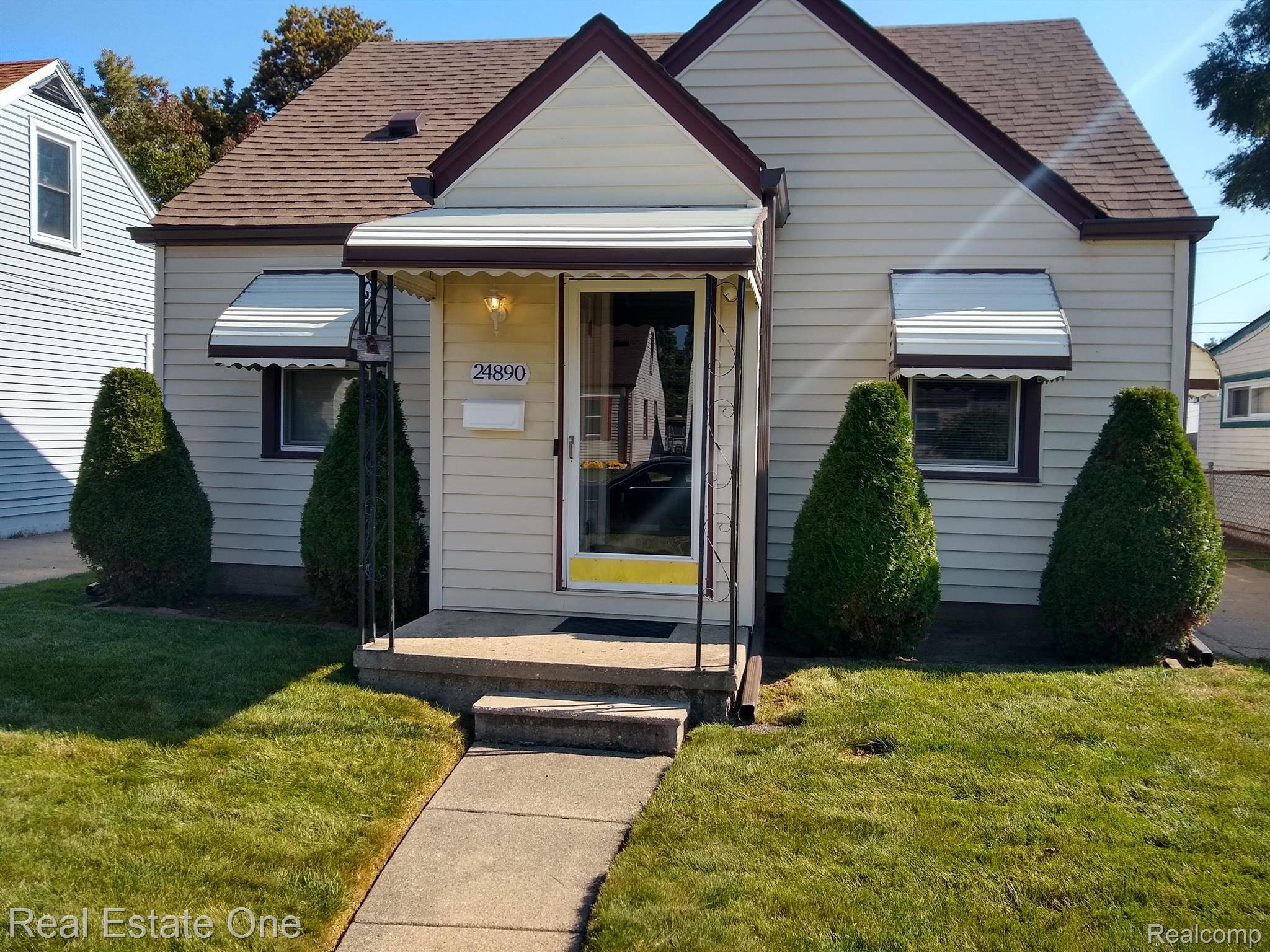 Eastpointe, MI 48021,24890 WILMOT AVE