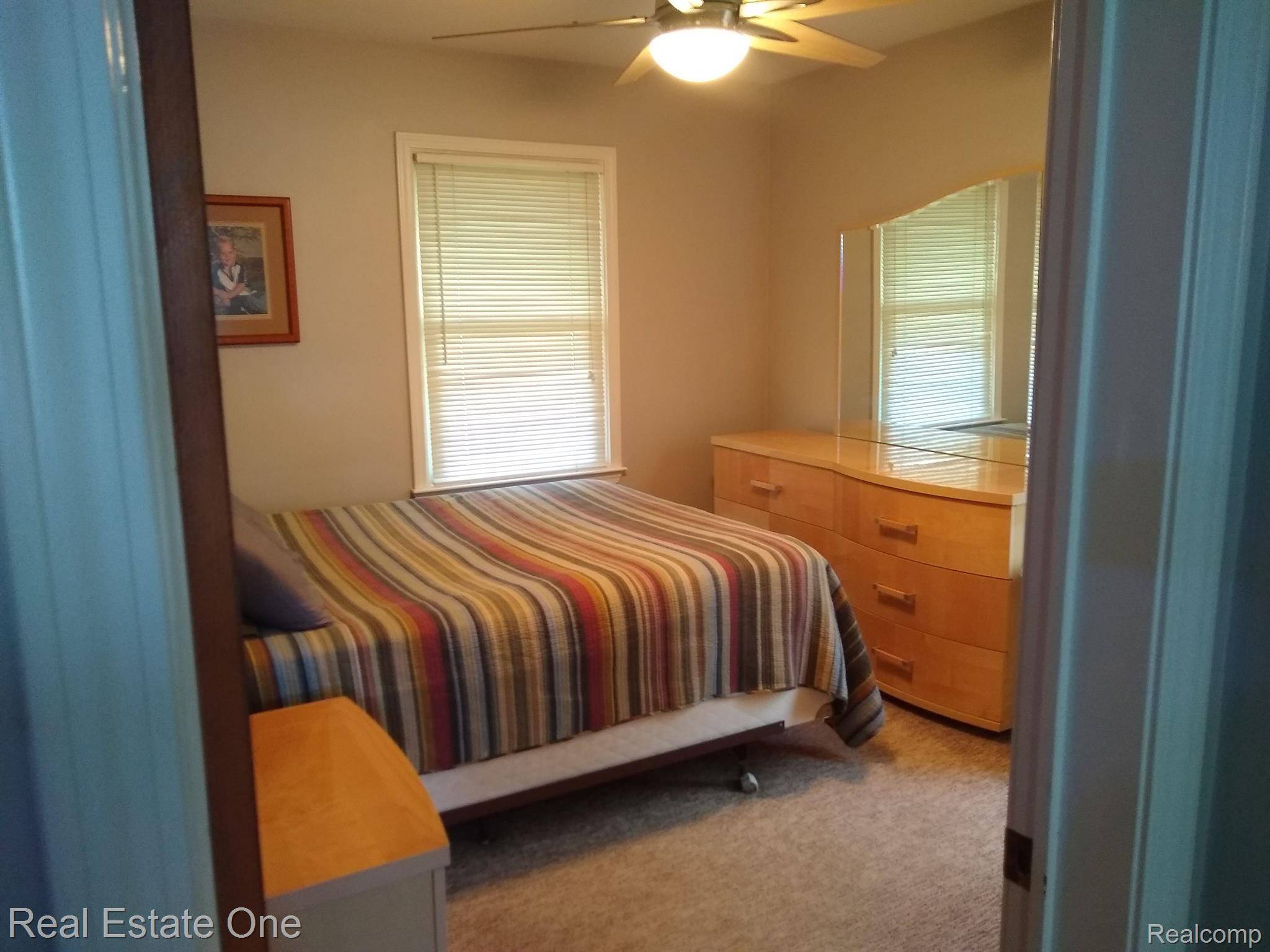 Eastpointe, MI 48021,24890 WILMOT AVE