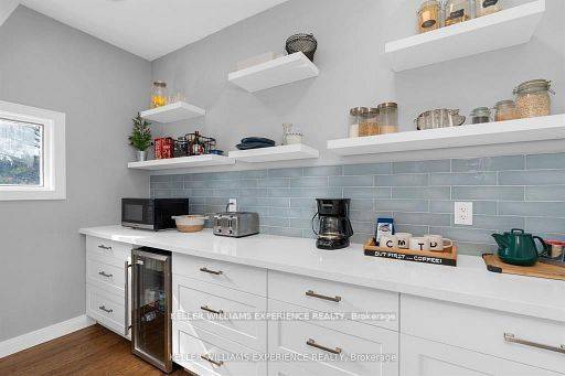 Tiny, ON L9M 0H1,153 Rue Eric N/A