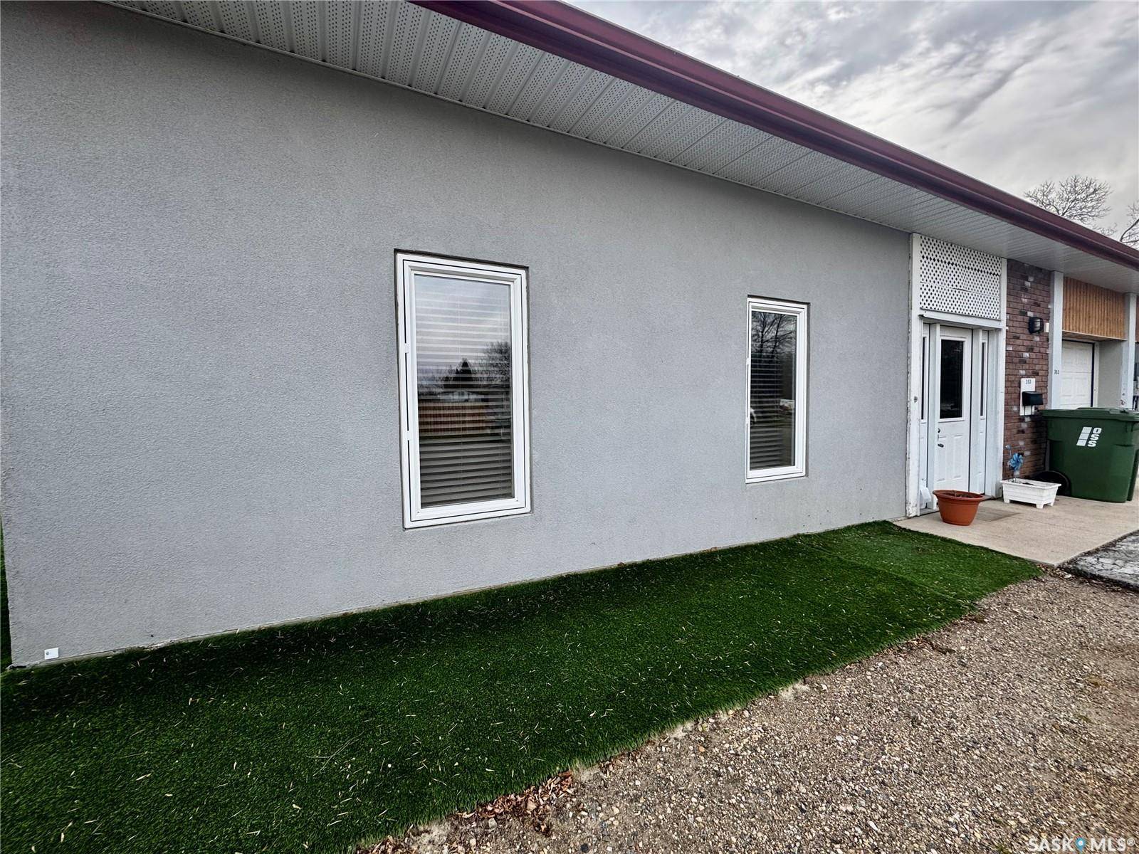 Yorkton, SK S3N 1X2,353 Maple AVENUE