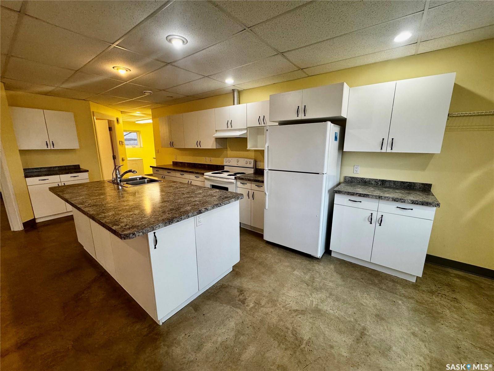 Yorkton, SK S3N 1X2,353 Maple AVENUE