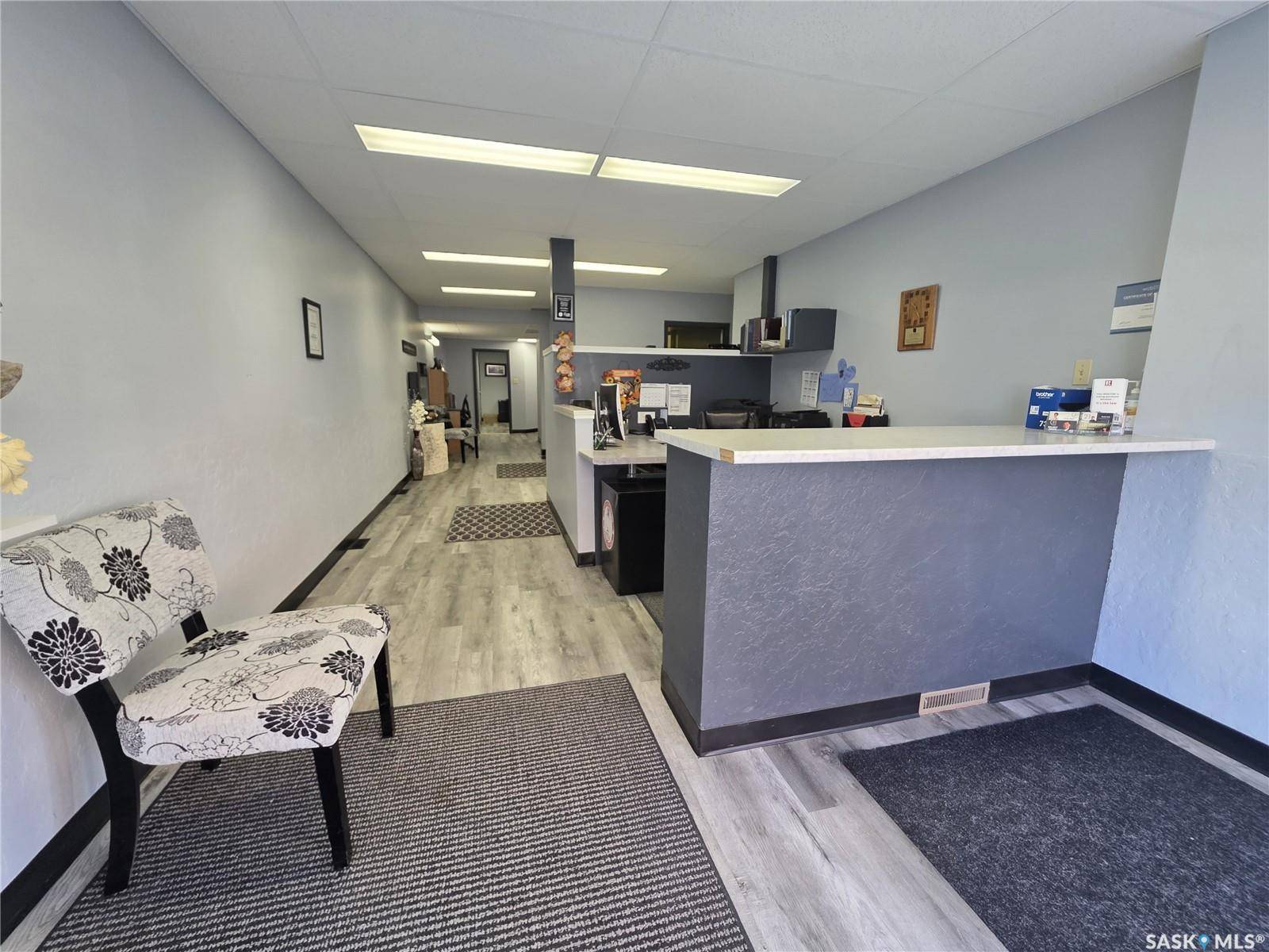 Swift Current, SK S9H 2B1,163 1st AVENUE NE