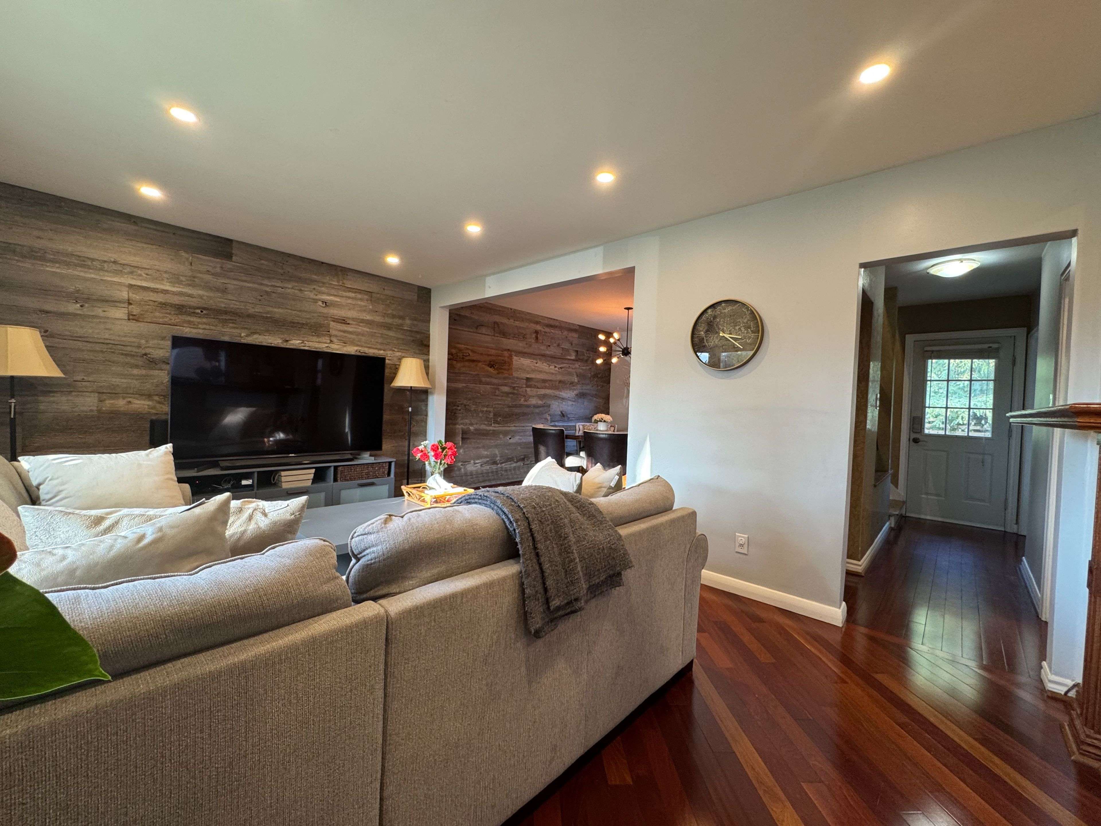 Toronto W10, ON M9W 3Z4,37 Coppermill DR