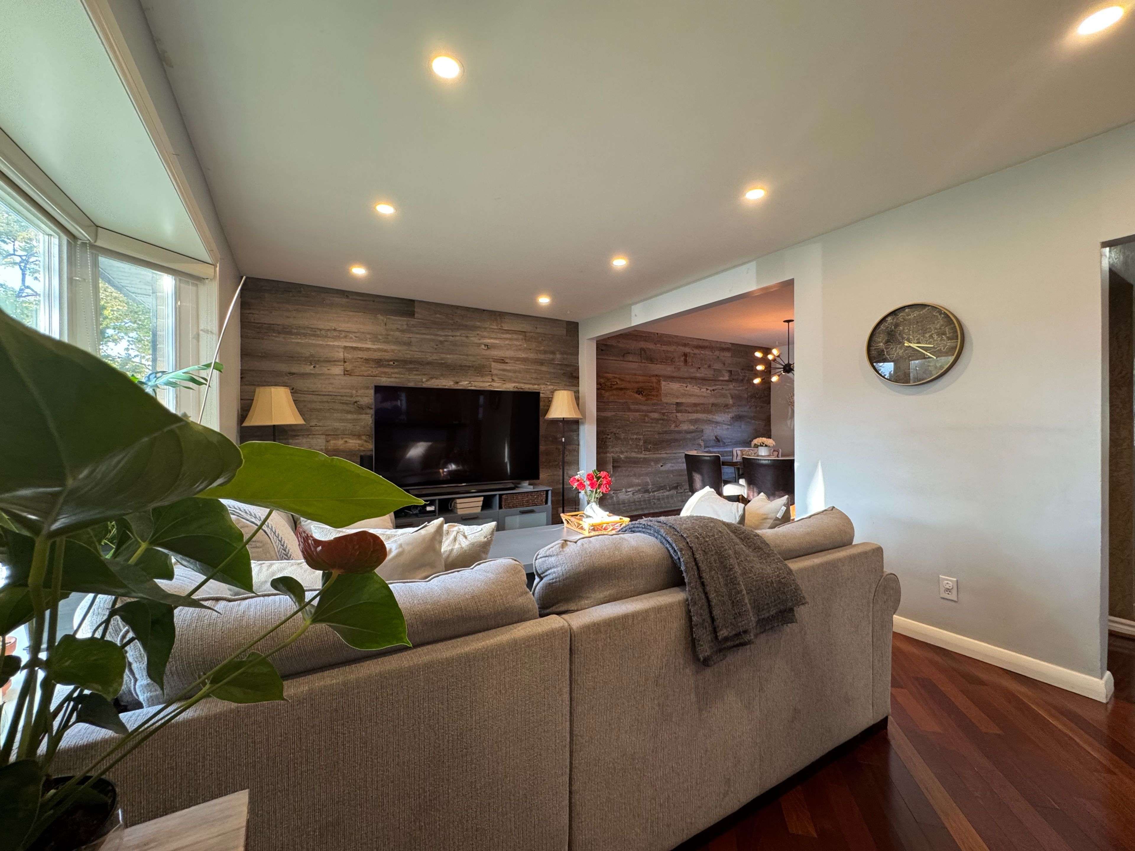 Toronto W10, ON M9W 3Z4,37 Coppermill DR