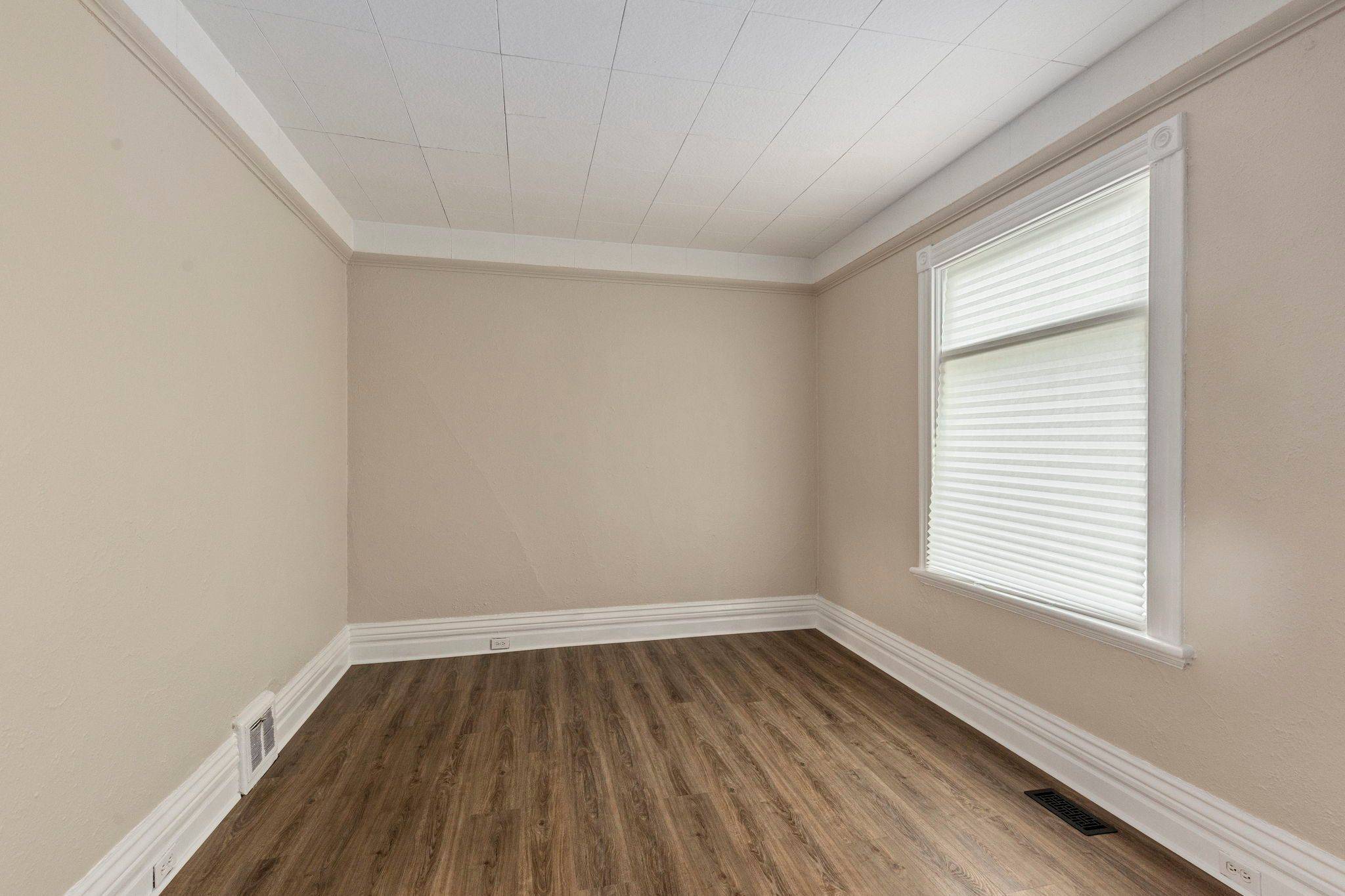 London North, ON N6H 1C2,26 Kensington AVE