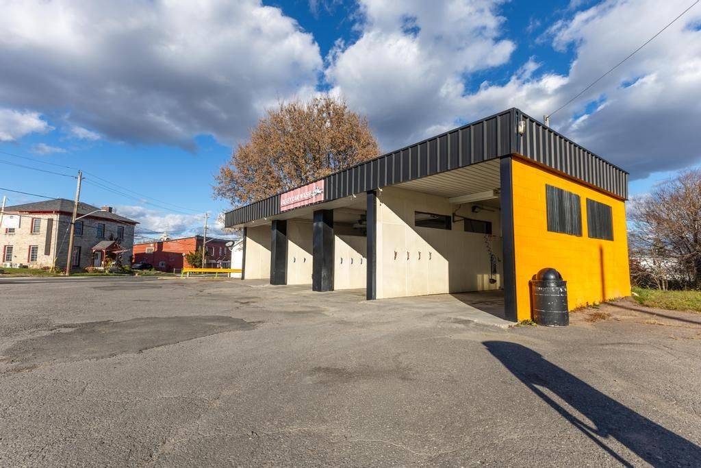 Arnprior, ON K7S 1N3,12 Elgin ST E