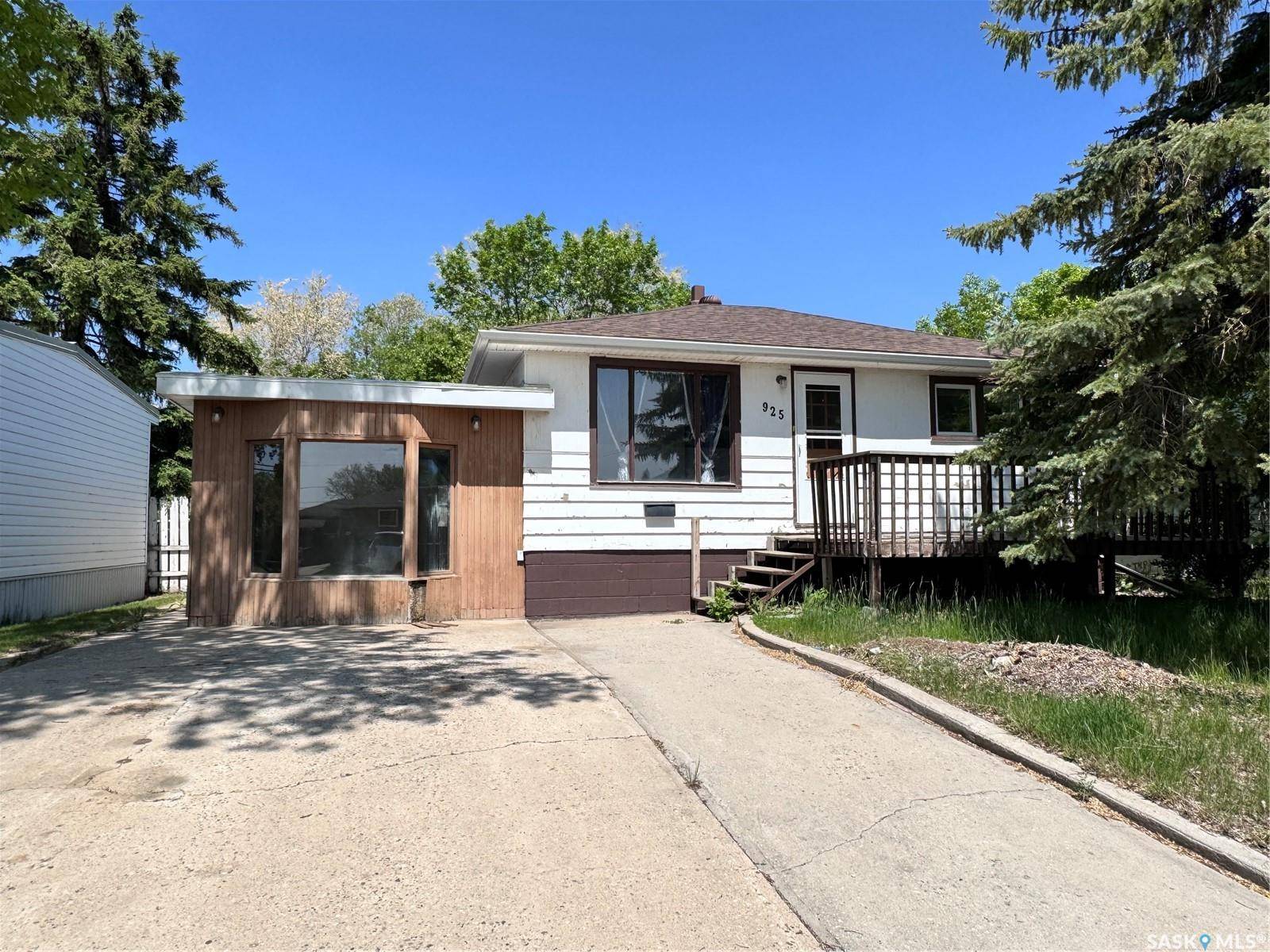 Estevan, SK S4A 1R4,925 Isabelle STREET