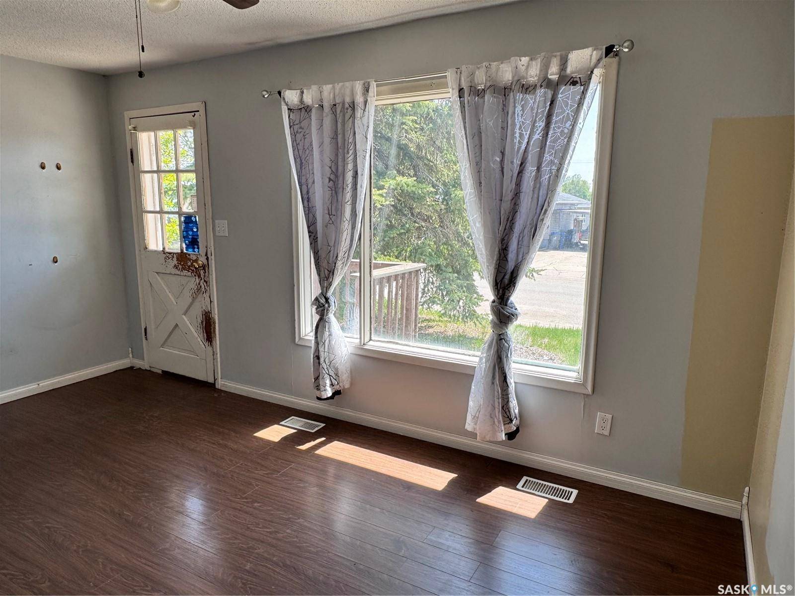 Estevan, SK S4A 1R4,925 Isabelle STREET