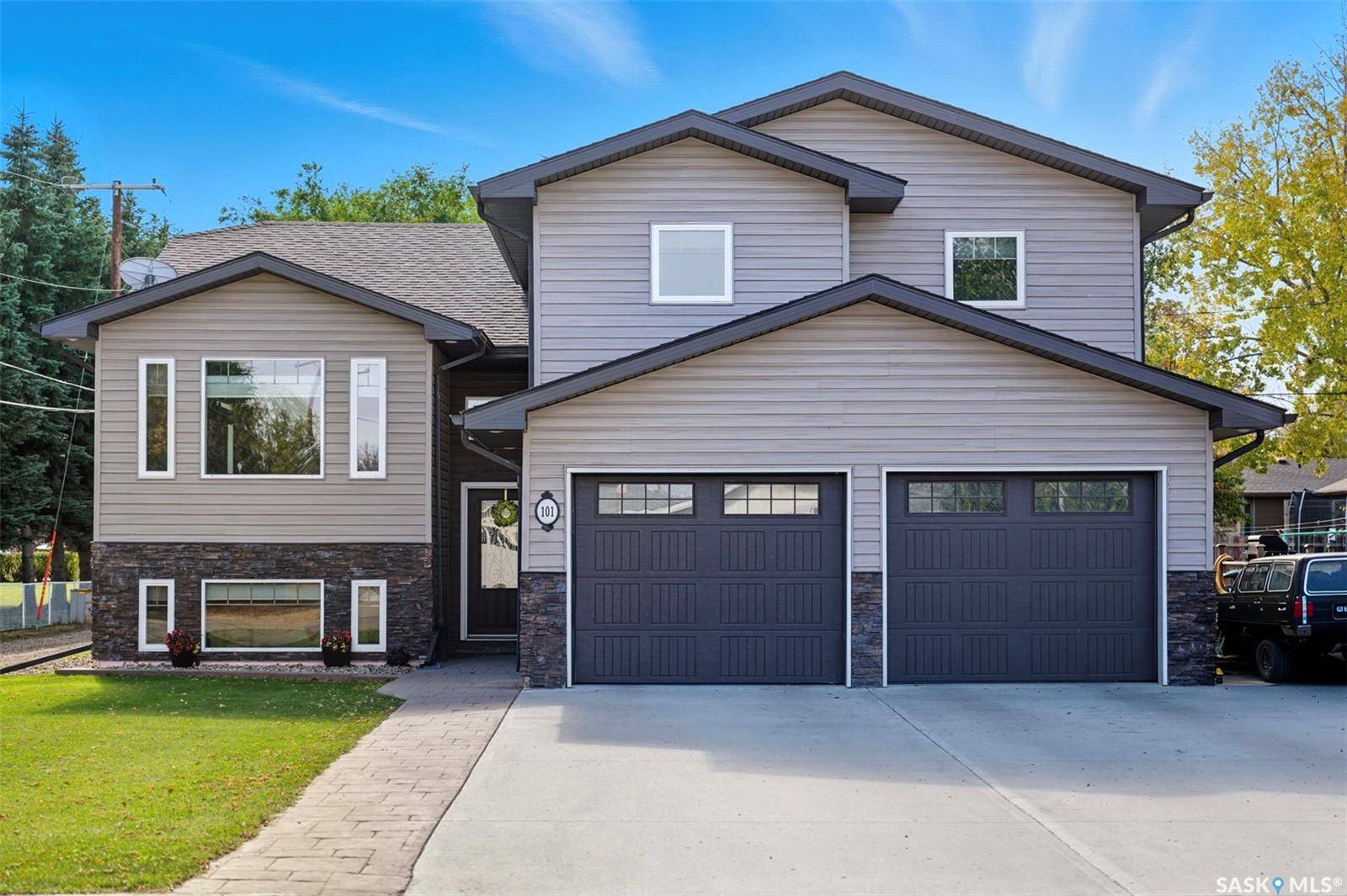 Watrous, SK S0K 4T0,101 6th AVENUE W