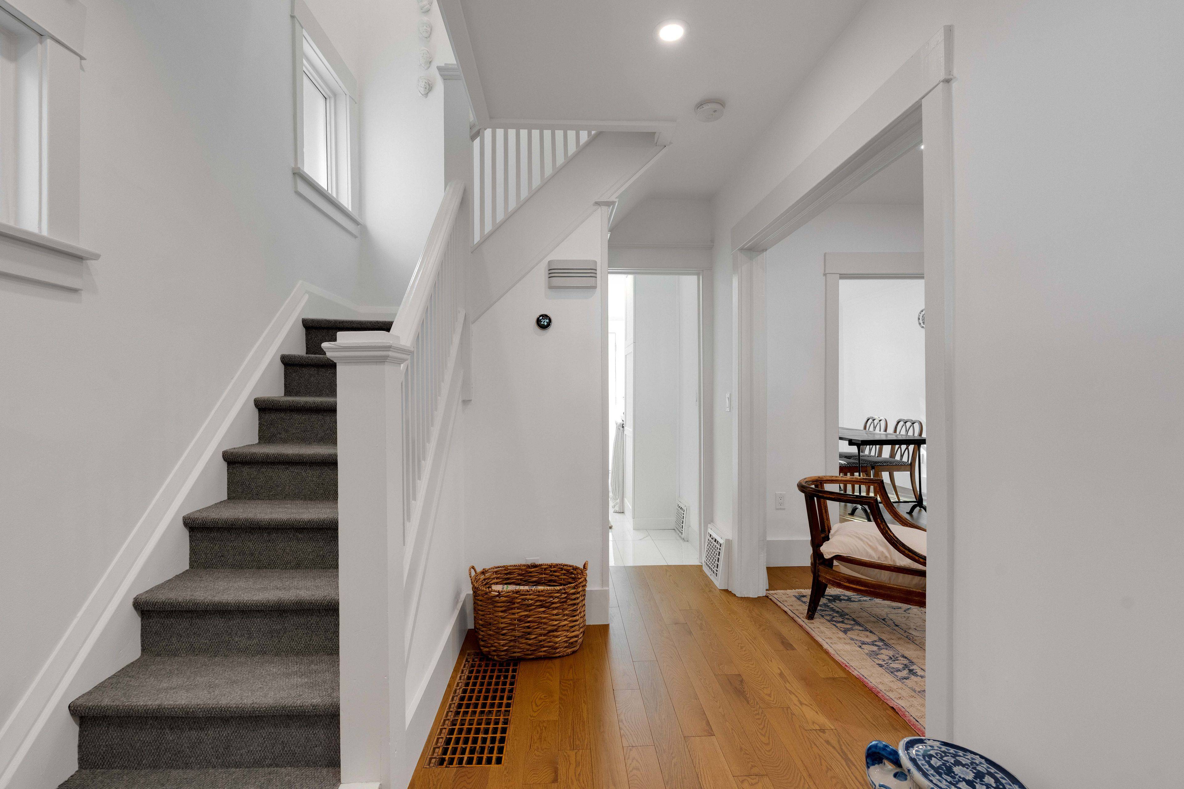 Toronto W03, ON M6H 3L8,1642 Dufferin ST