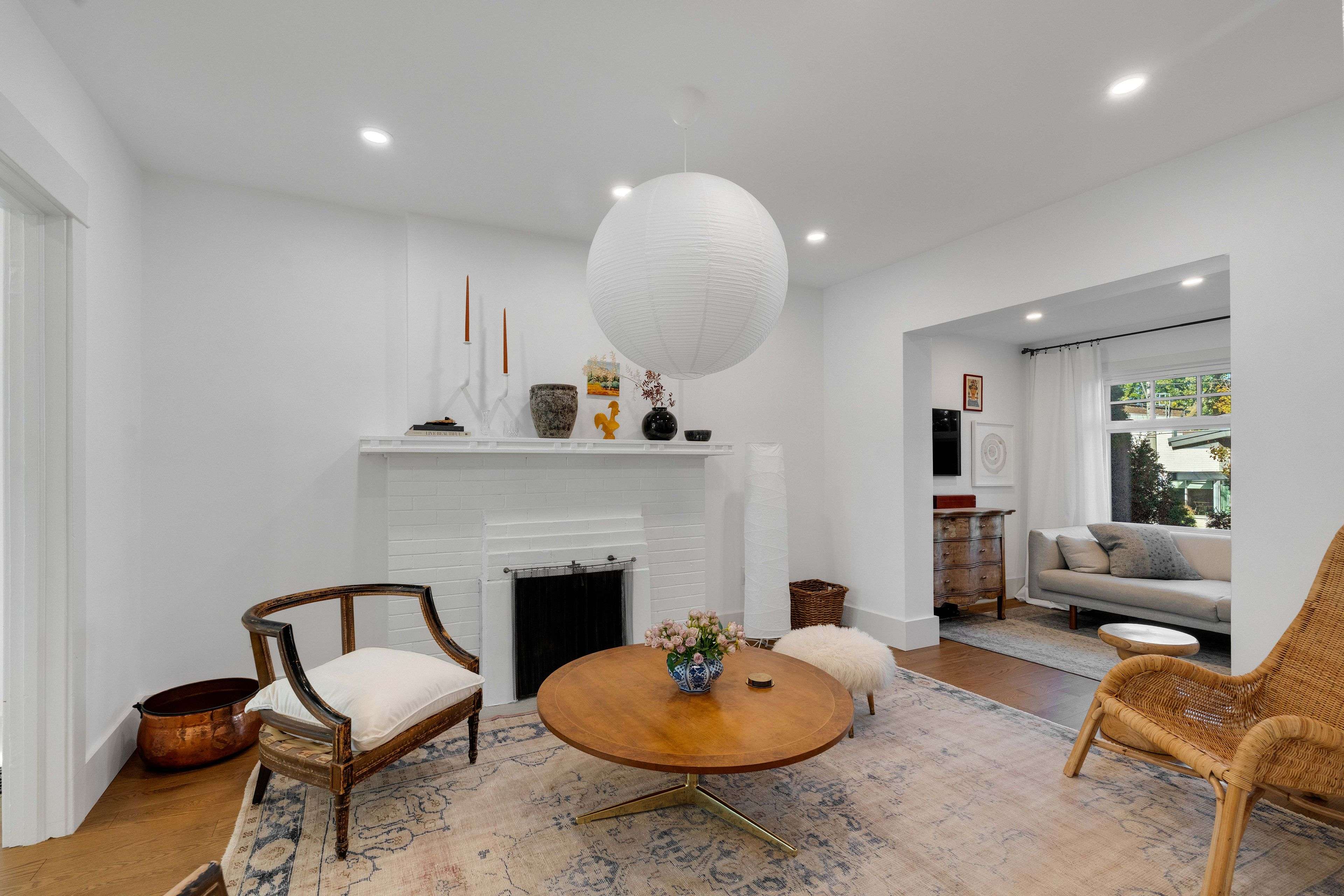 Toronto W03, ON M6H 3L8,1642 Dufferin ST