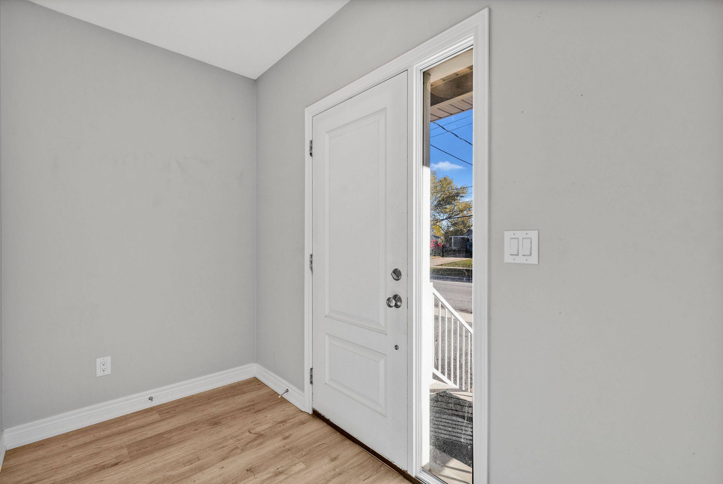 St. Catharines, ON L2S 2T7,89 Louth ST #Main