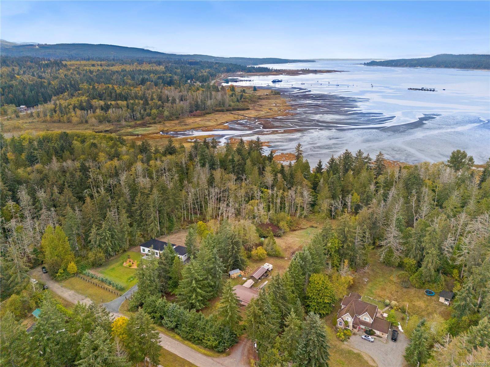 Fanny Bay, BC V0R 1W0,372 Bates Dr