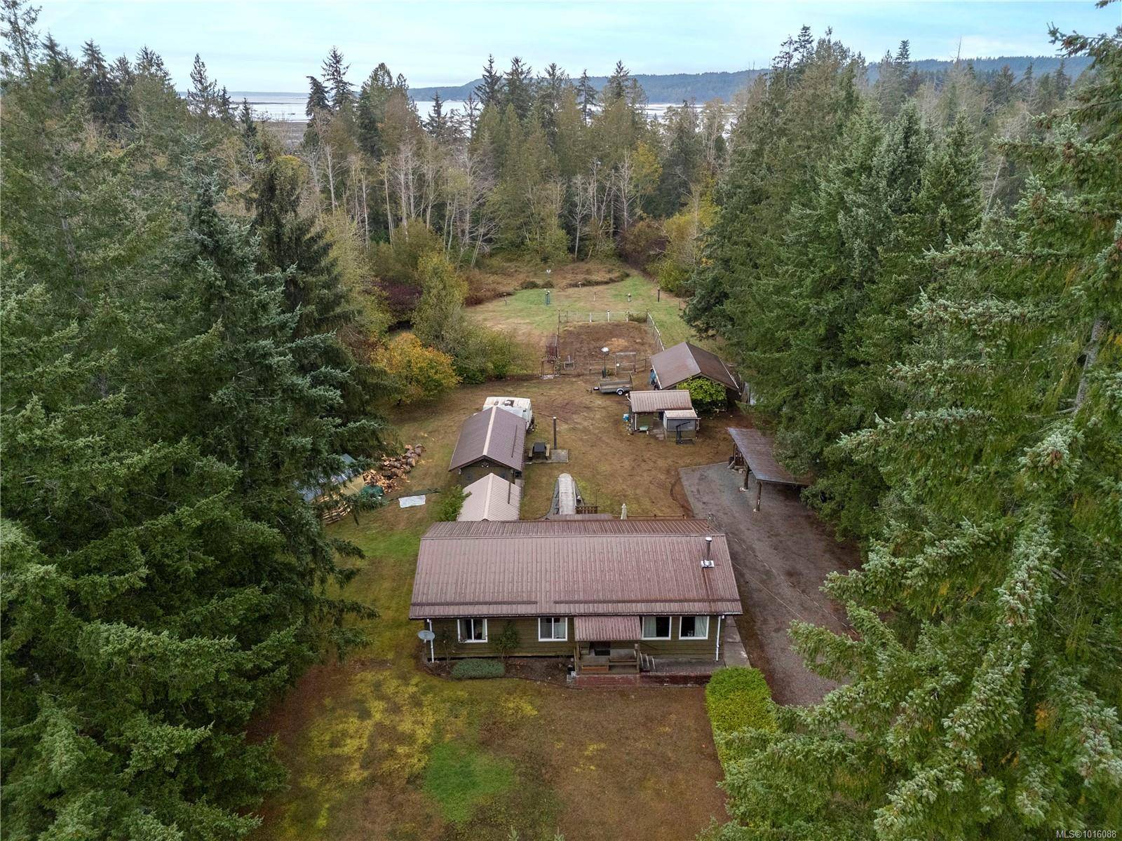 Fanny Bay, BC V0R 1W0,372 Bates Dr