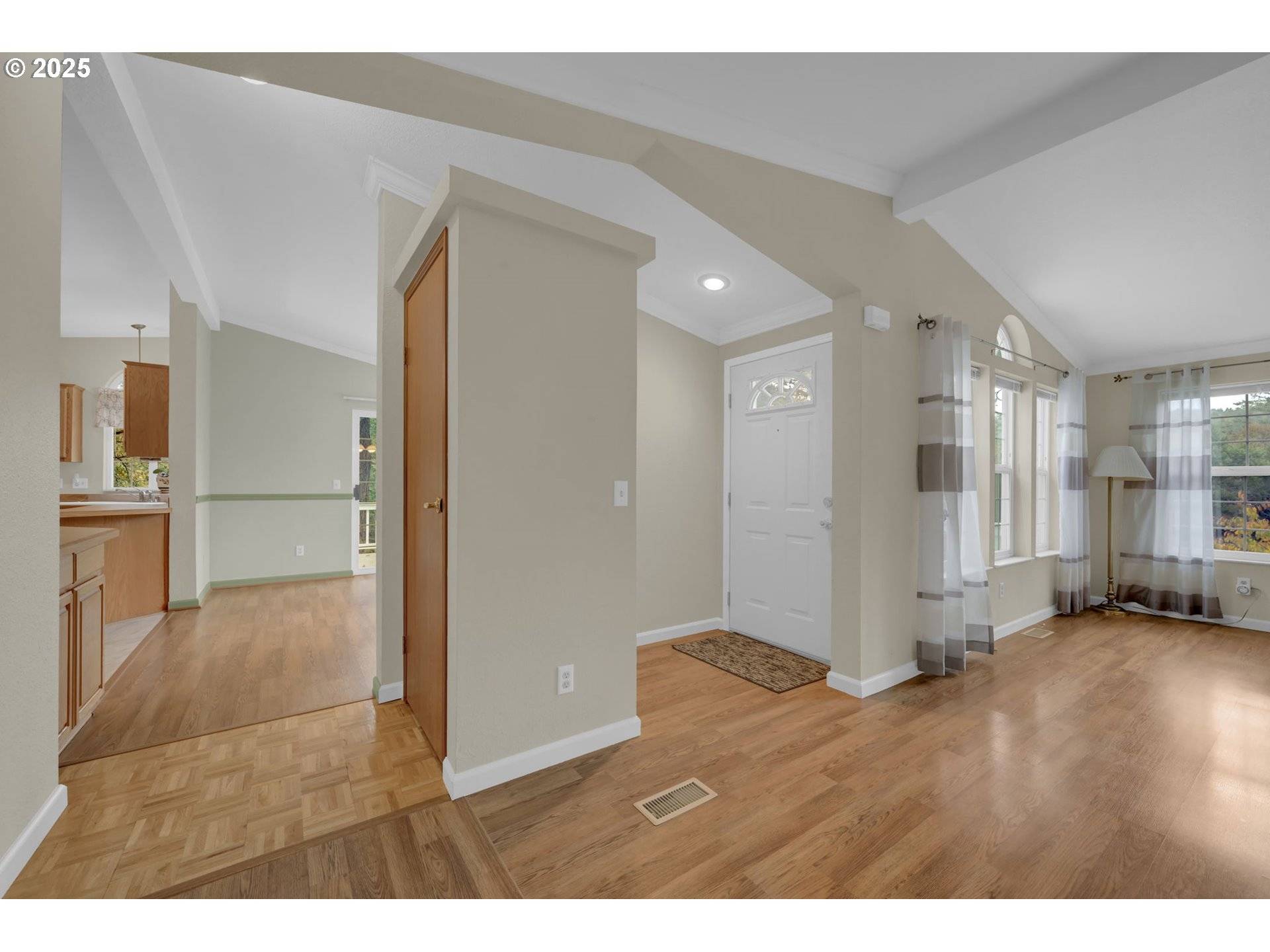 Oakland, OR 97462,1244 CHURCHILL DR