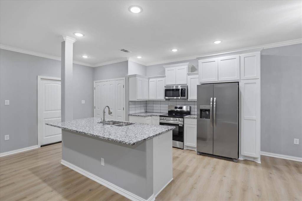 Denison, TX 75021,215 E Nelson Street