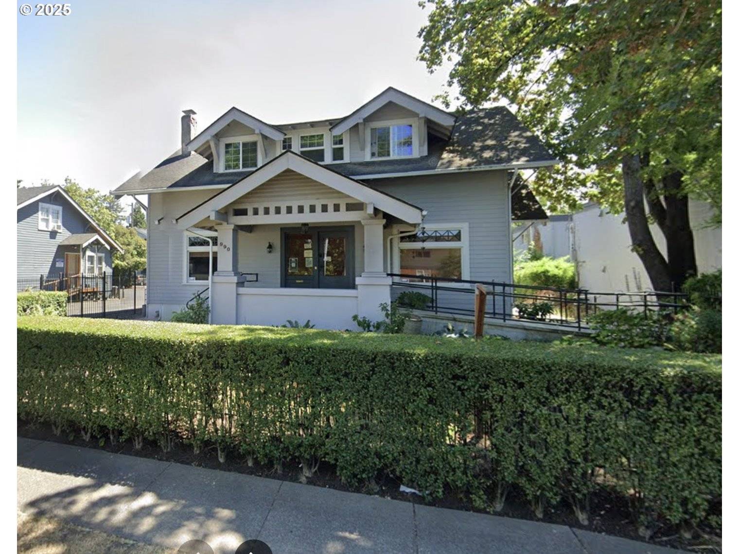 Eugene, OR 97402,990 W 7TH AVE