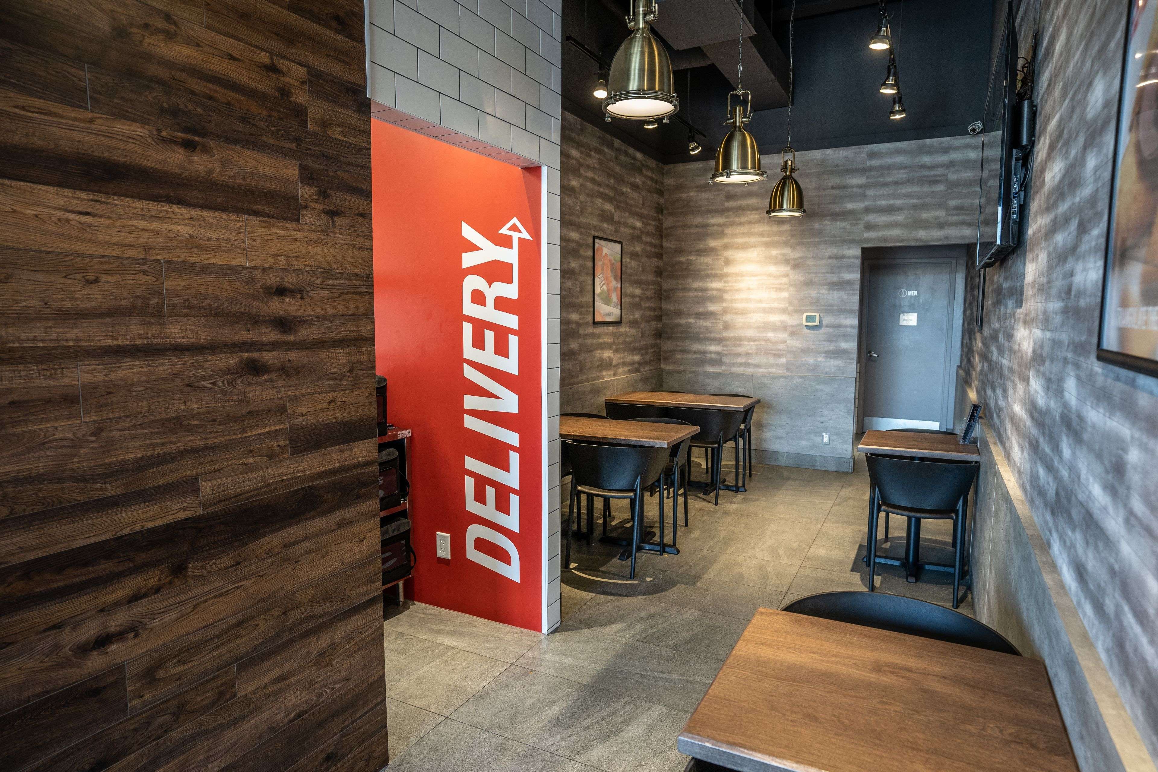 Burlington, ON L7L 0B6,2475 Appleby Line #E9