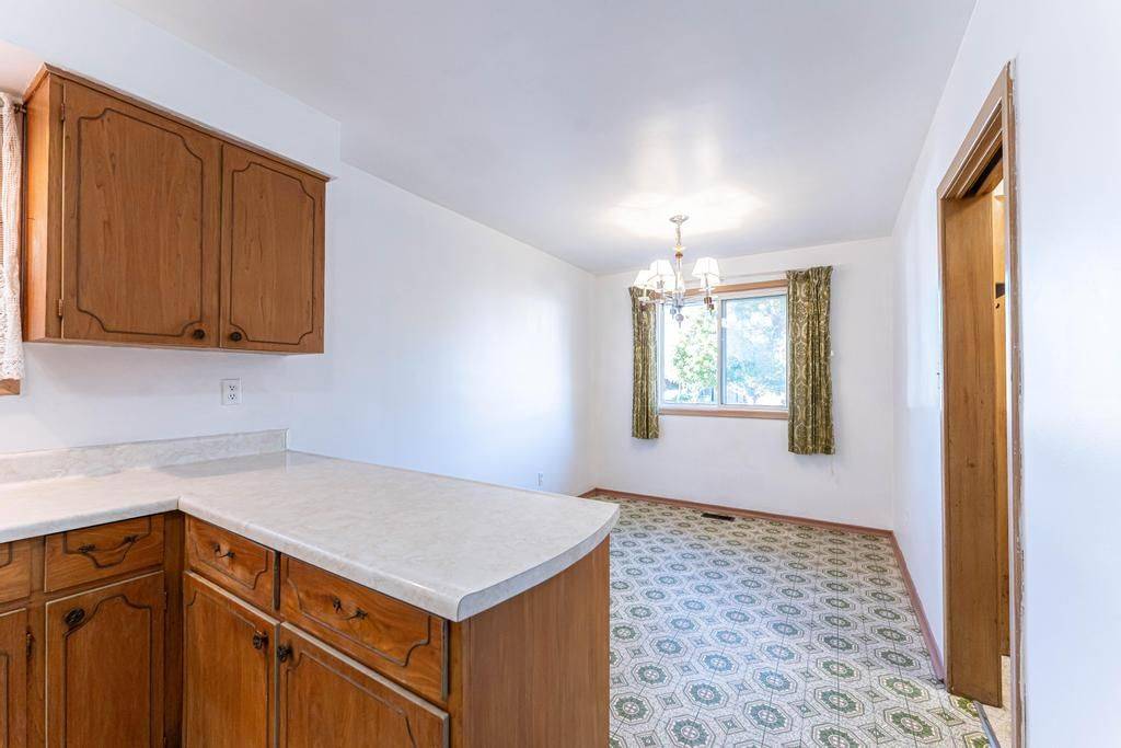 Hamilton, ON L9C 2G6,69 Buckingham DR