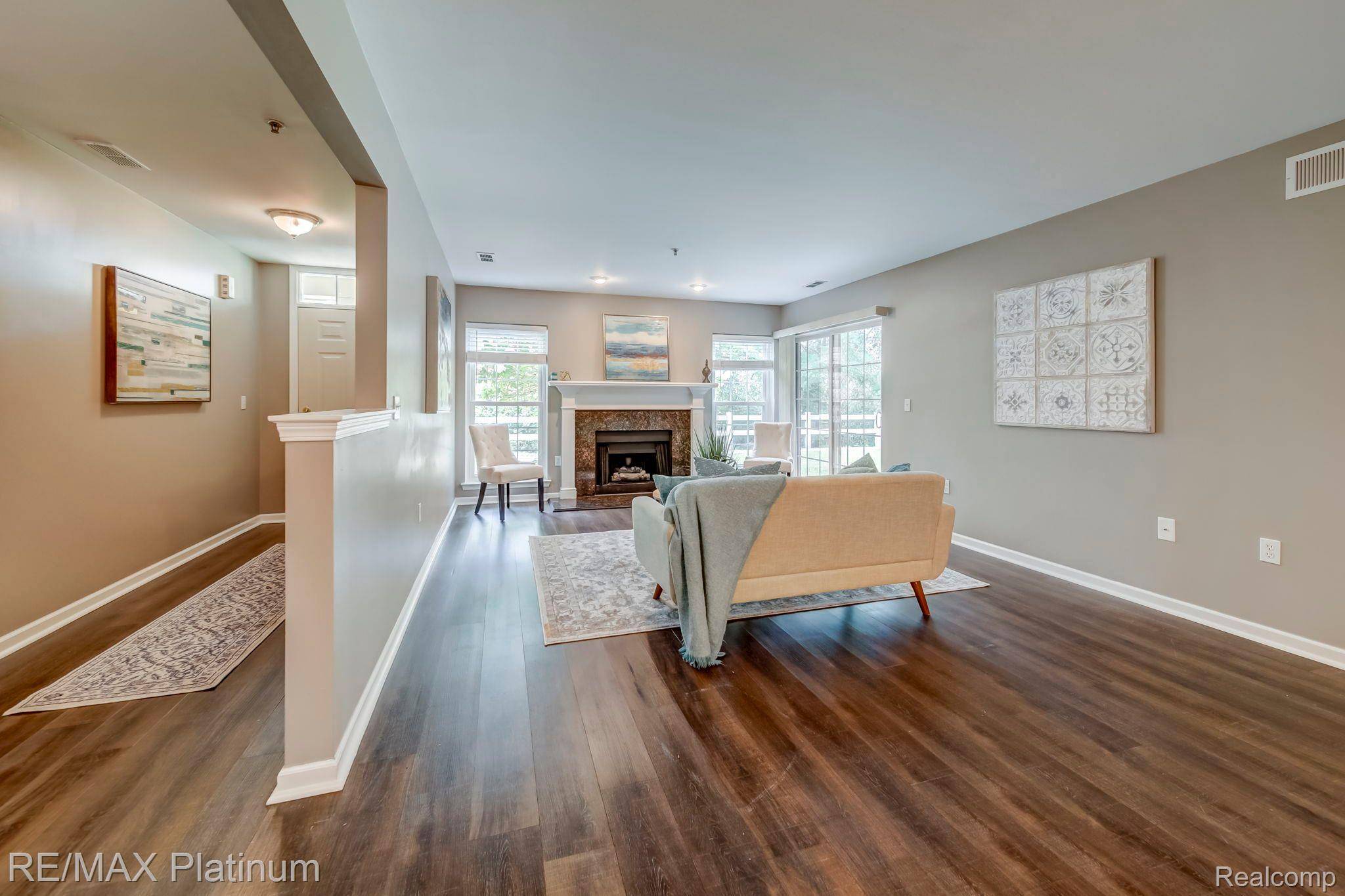 Brighton, MI 48116,4354 Deeside DR