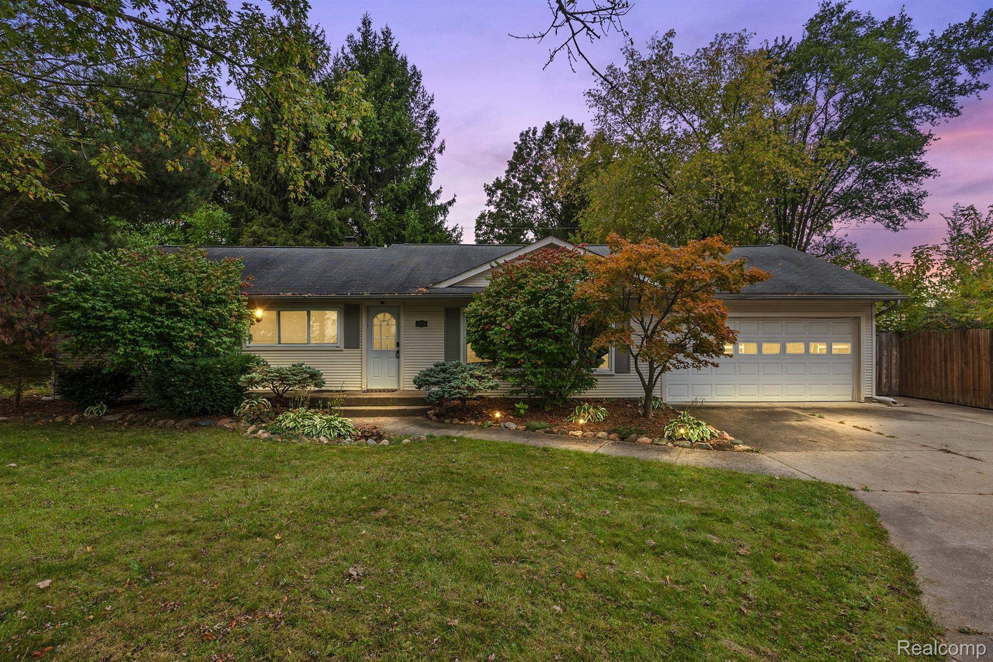 Rochester Hills, MI 48309,2616 DEARBORN AVE