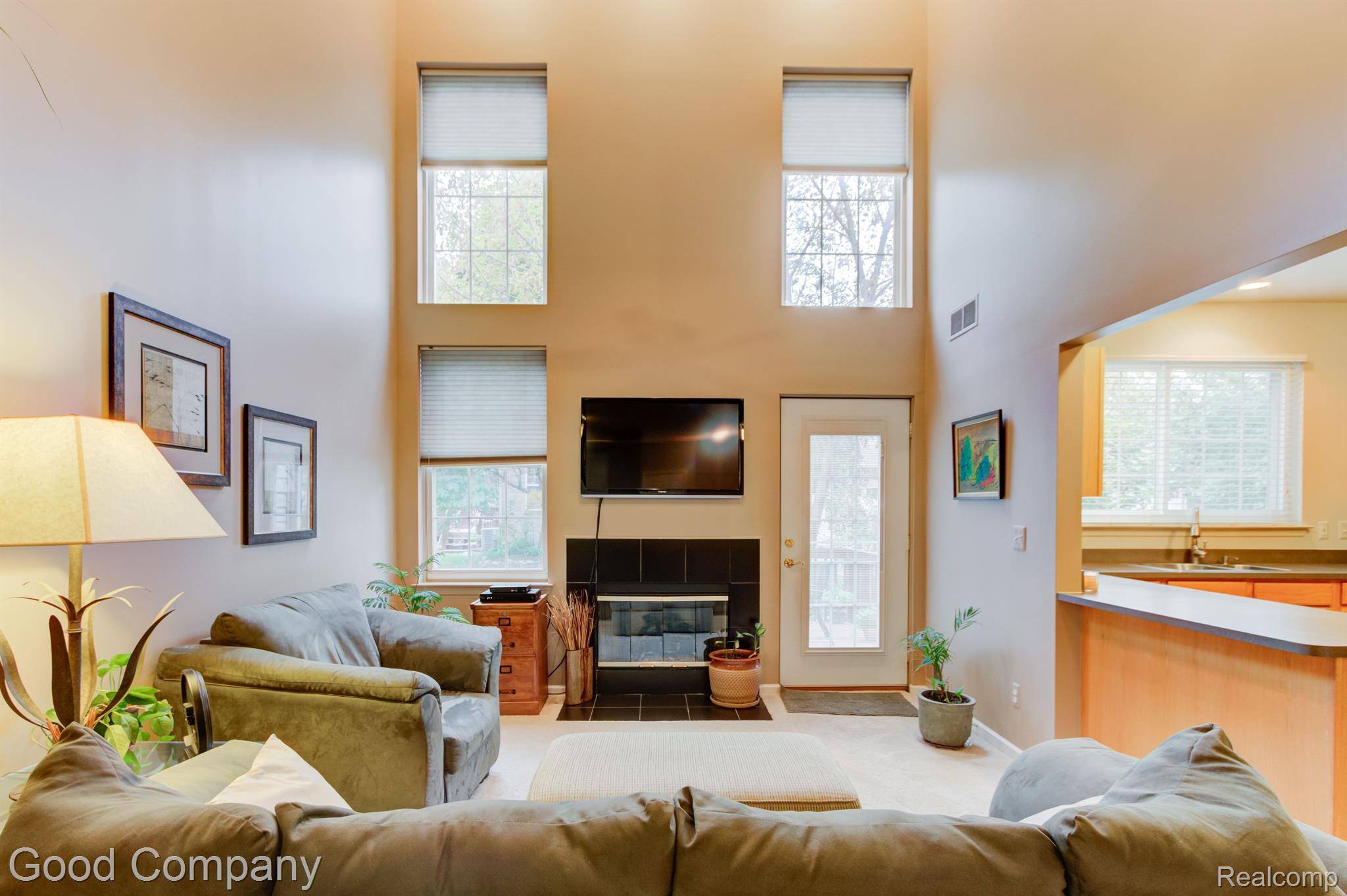 Canton, MI 48187,41435 GLADE RD